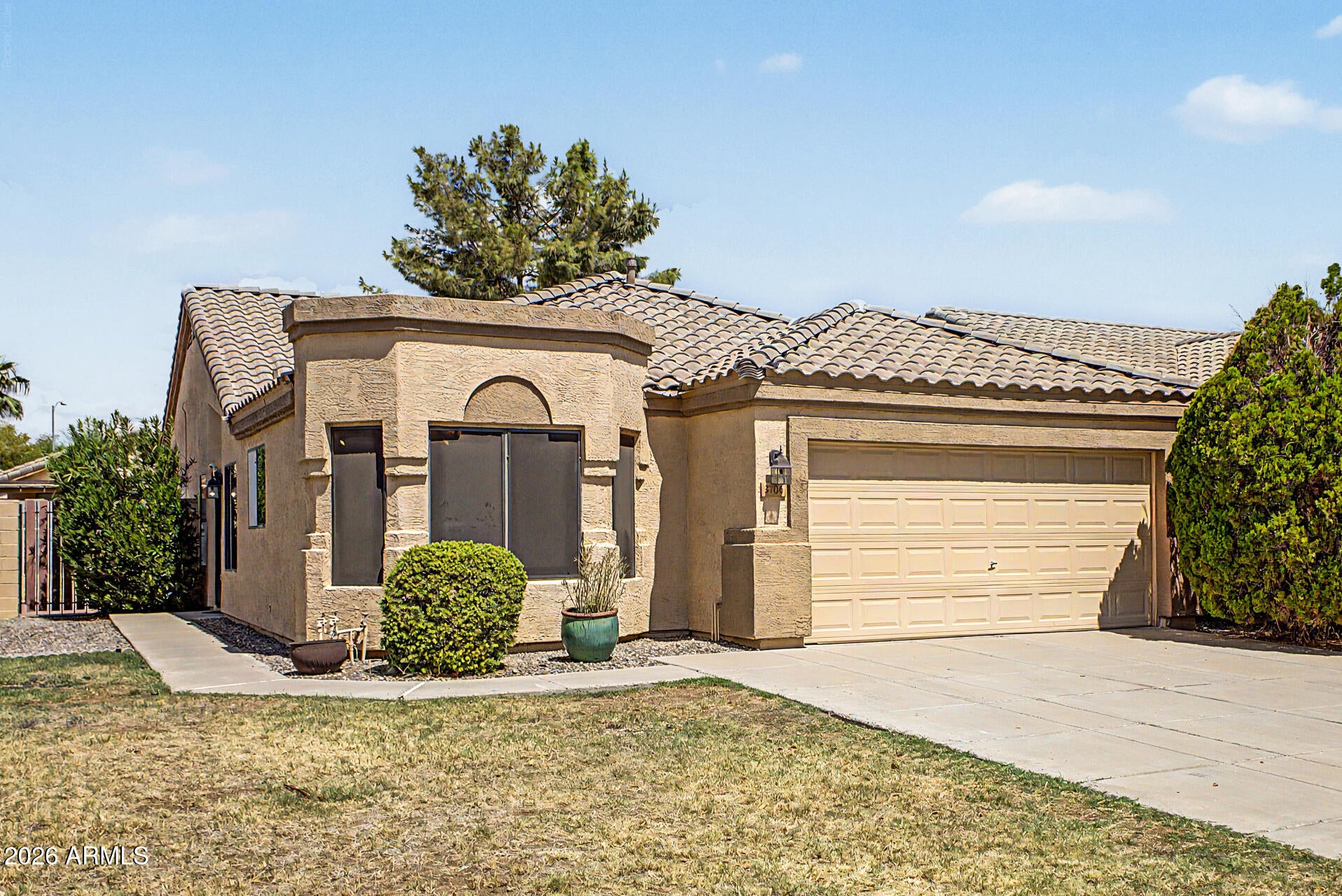 3706 W TONOPAH Drive