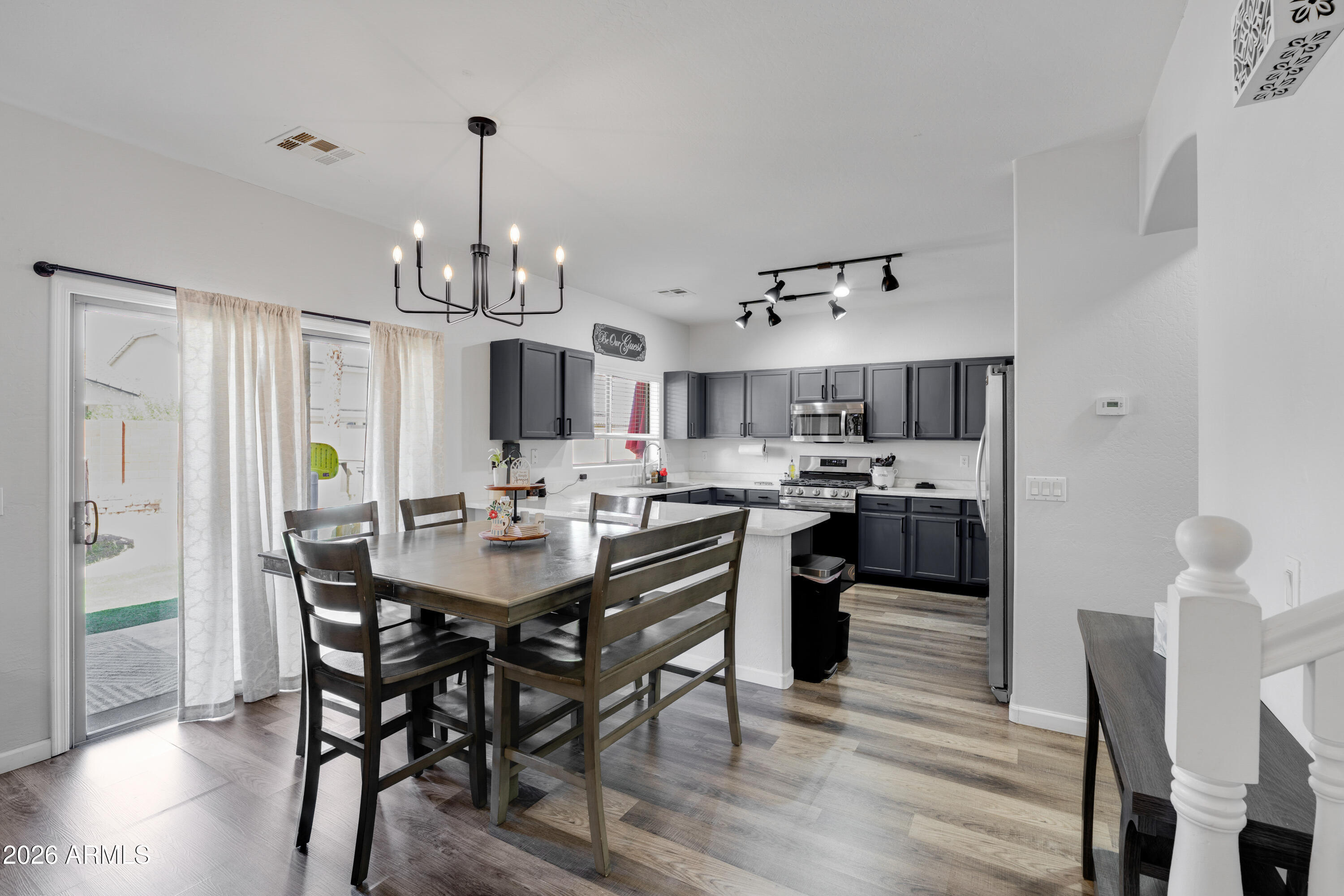 18206 W MISSION Lane