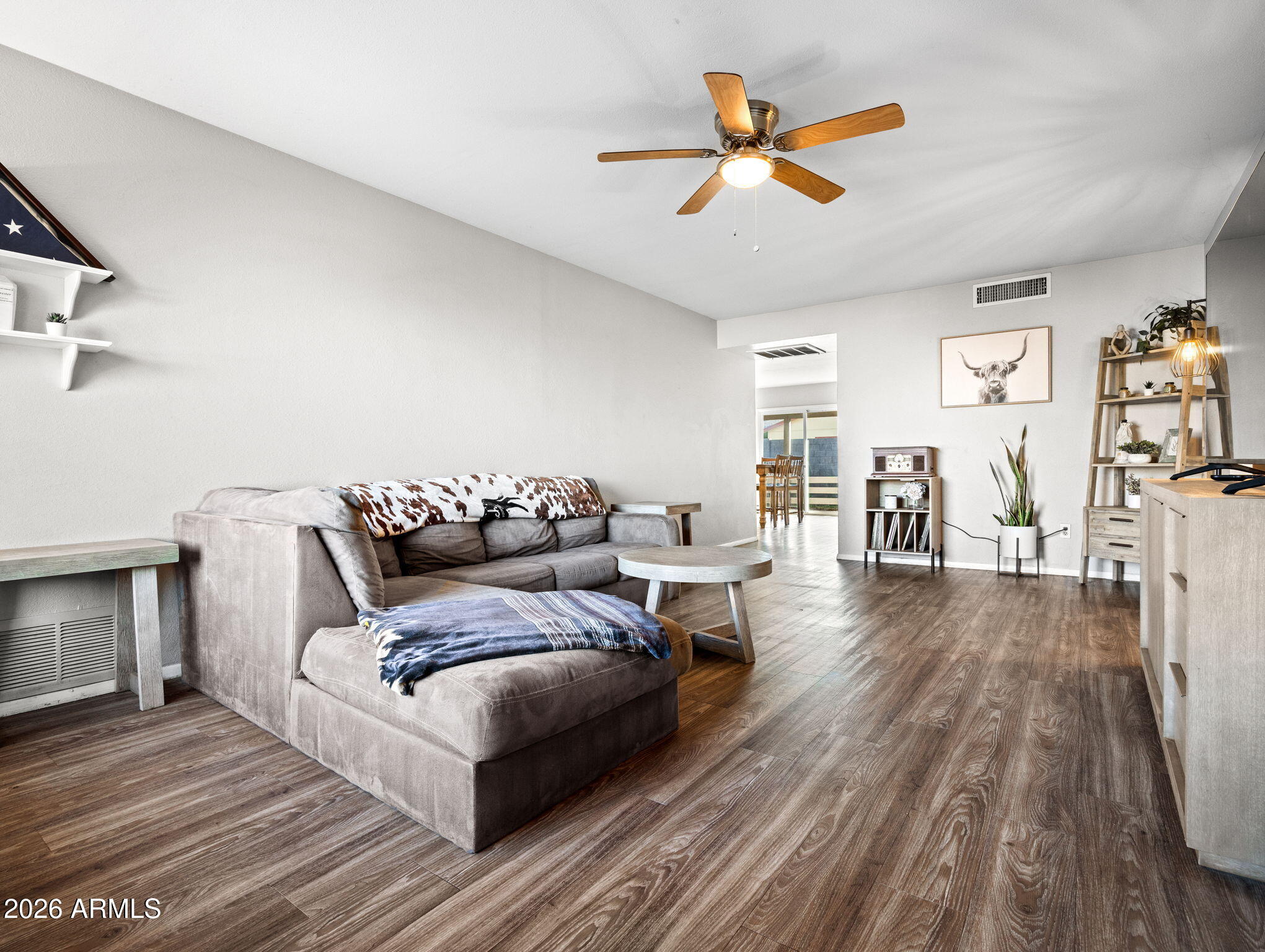 3233 W MANDALAY Lane