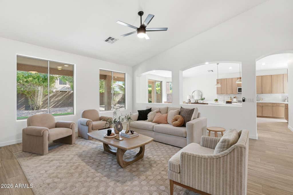 Photo of 1689 E Iris Drive, Chandler, AZ 85286 (MLS # 7043898)
