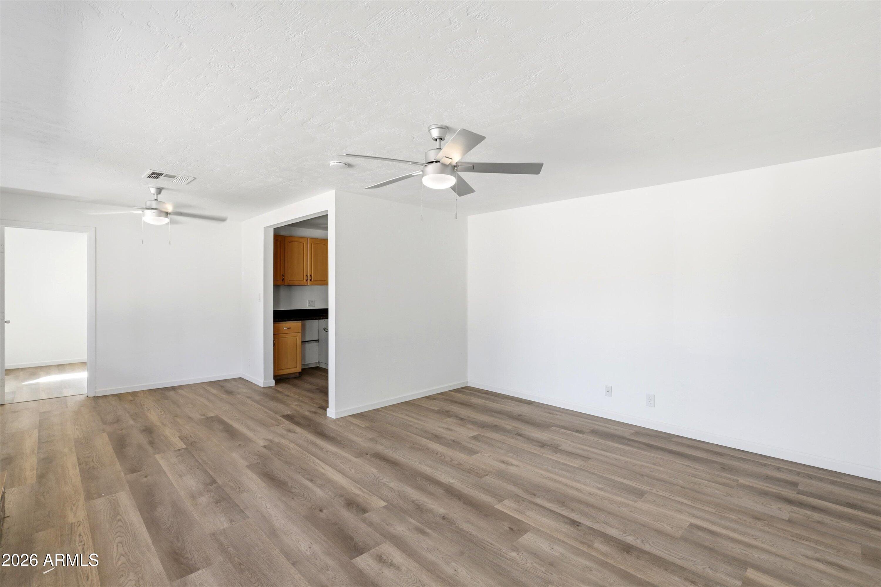 3433 E Coronado Road