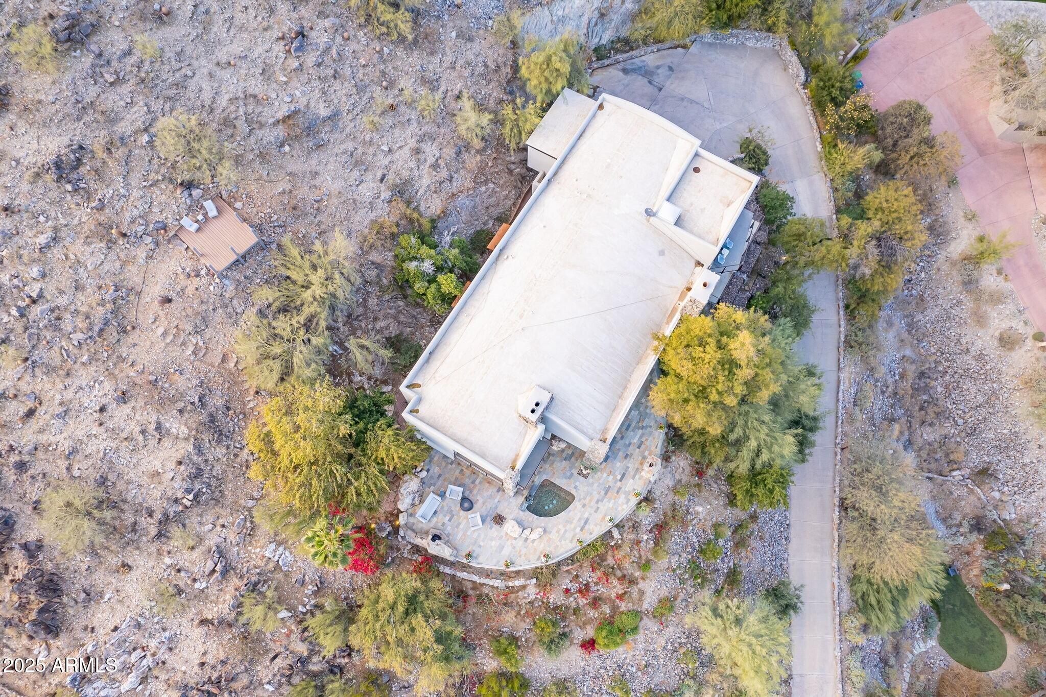 7044 N Hillside Drive