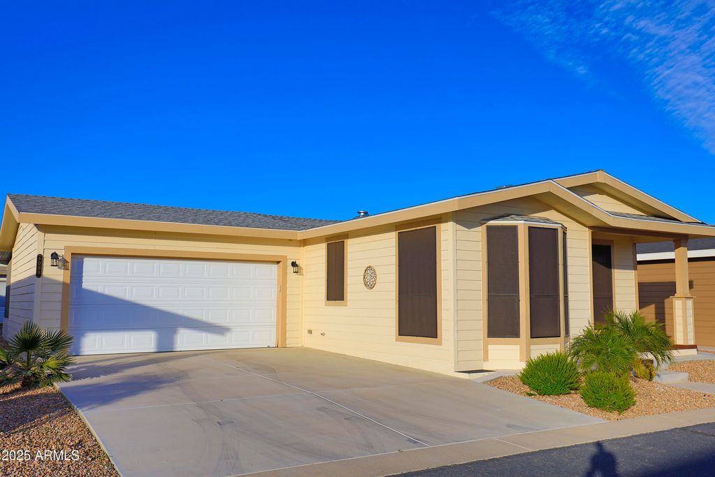 Photo of 3301 S Goldfield Road #6008, Apache Junction, AZ 85119 (MLS # 6959820)