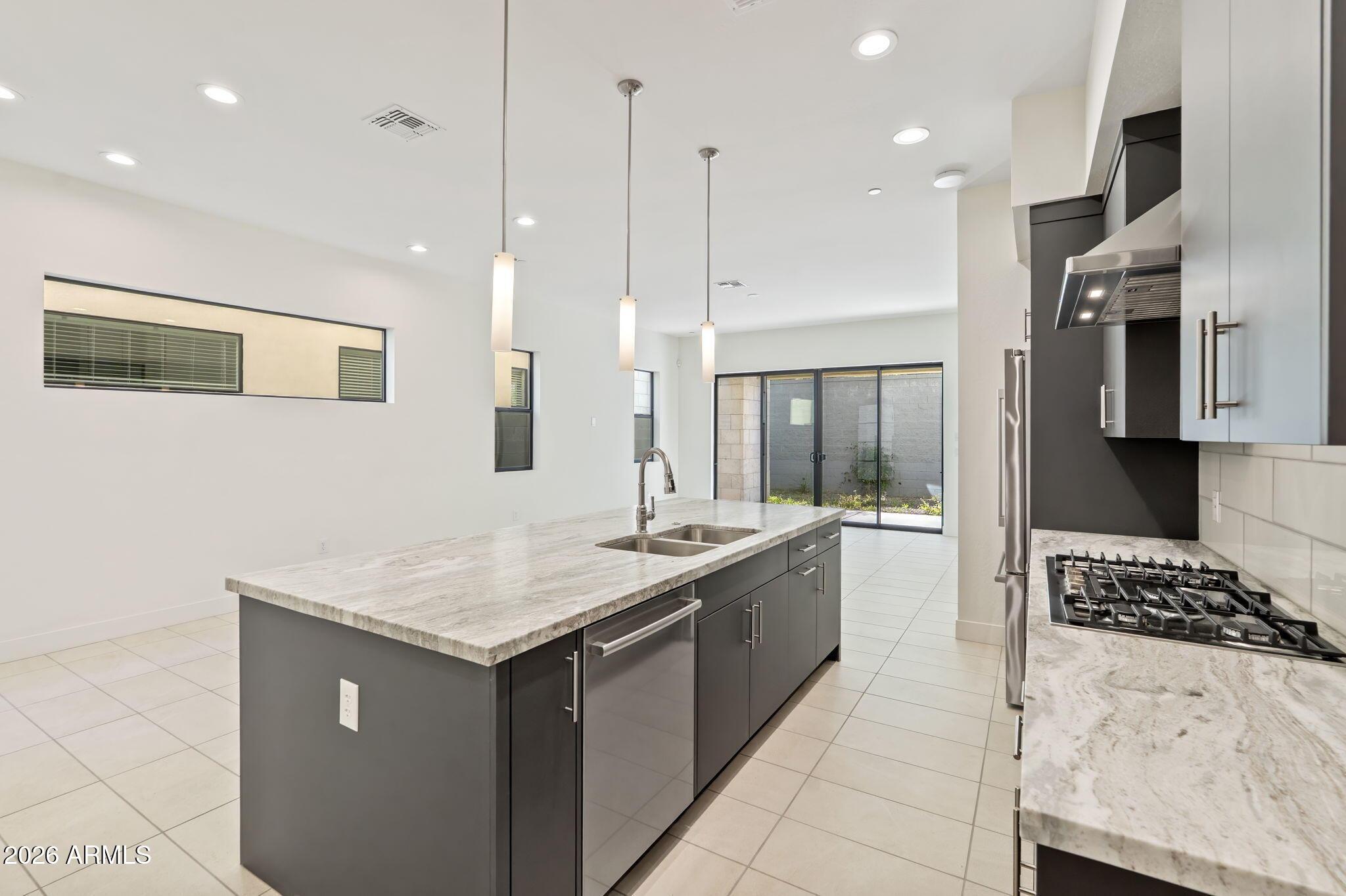 1 Easy Street Unit 15