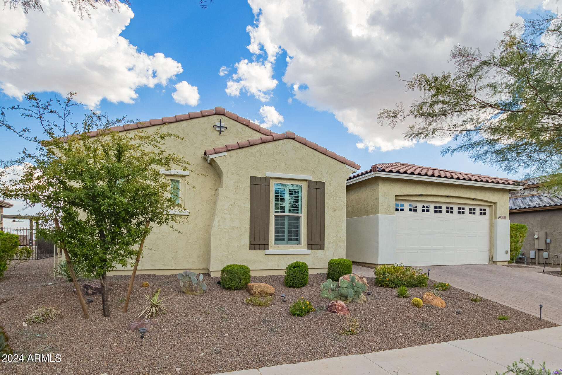 5189 N 206TH Drive