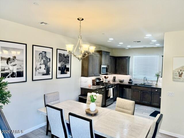 2726 S SANTA RITA --