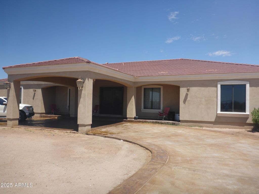Photo of 39410 W Avalon Drive, Tonopah, AZ 85354 (MLS # 6934048)