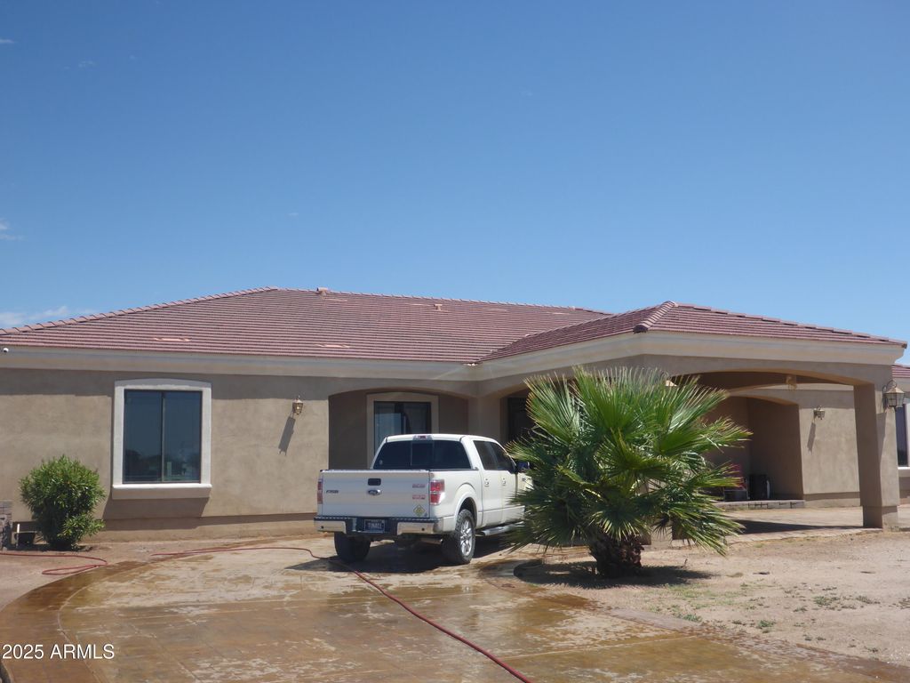 Photo of 39410 W Avalon Drive, Tonopah, AZ 85354 (MLS # 6934048)