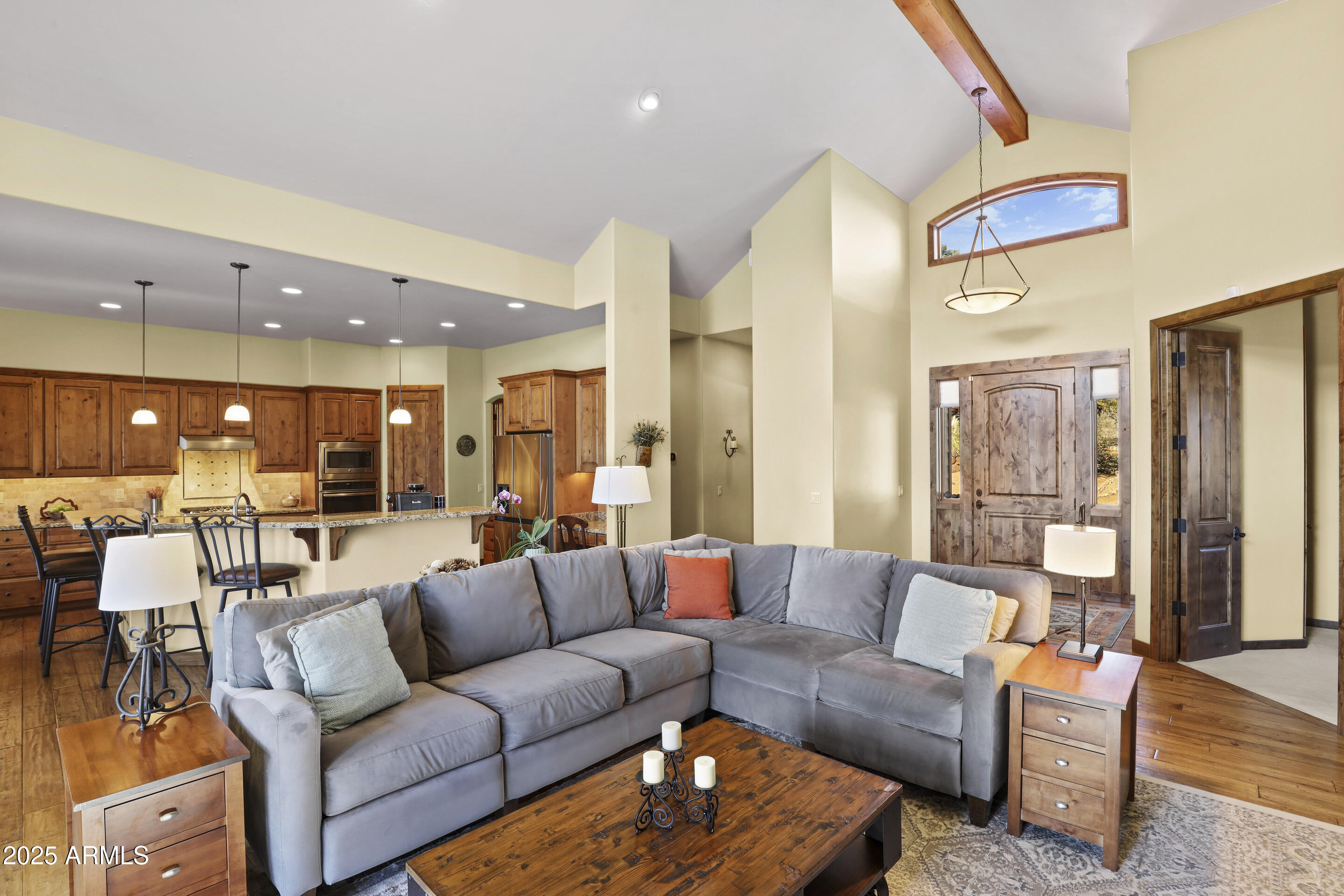 1907 E Horizon Circle