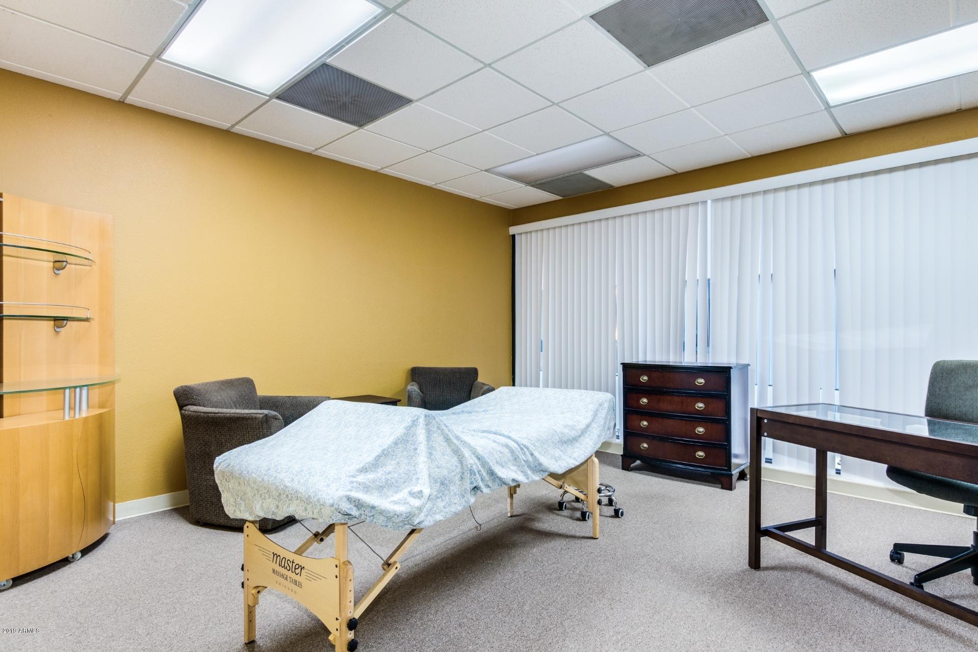 VIRGINIA CIRCLE - Commercial Sale