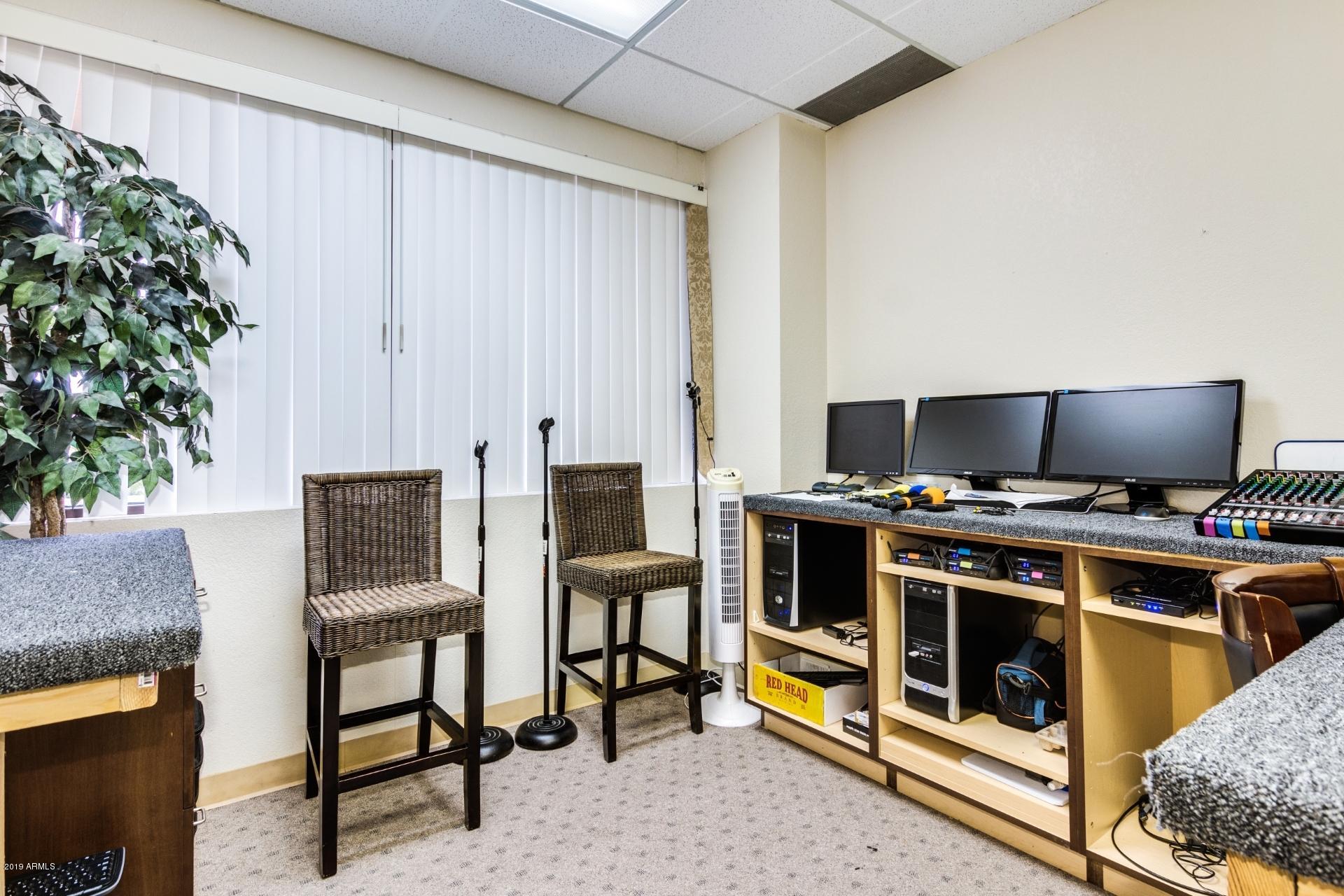 VIRGINIA CIRCLE - Commercial Sale
