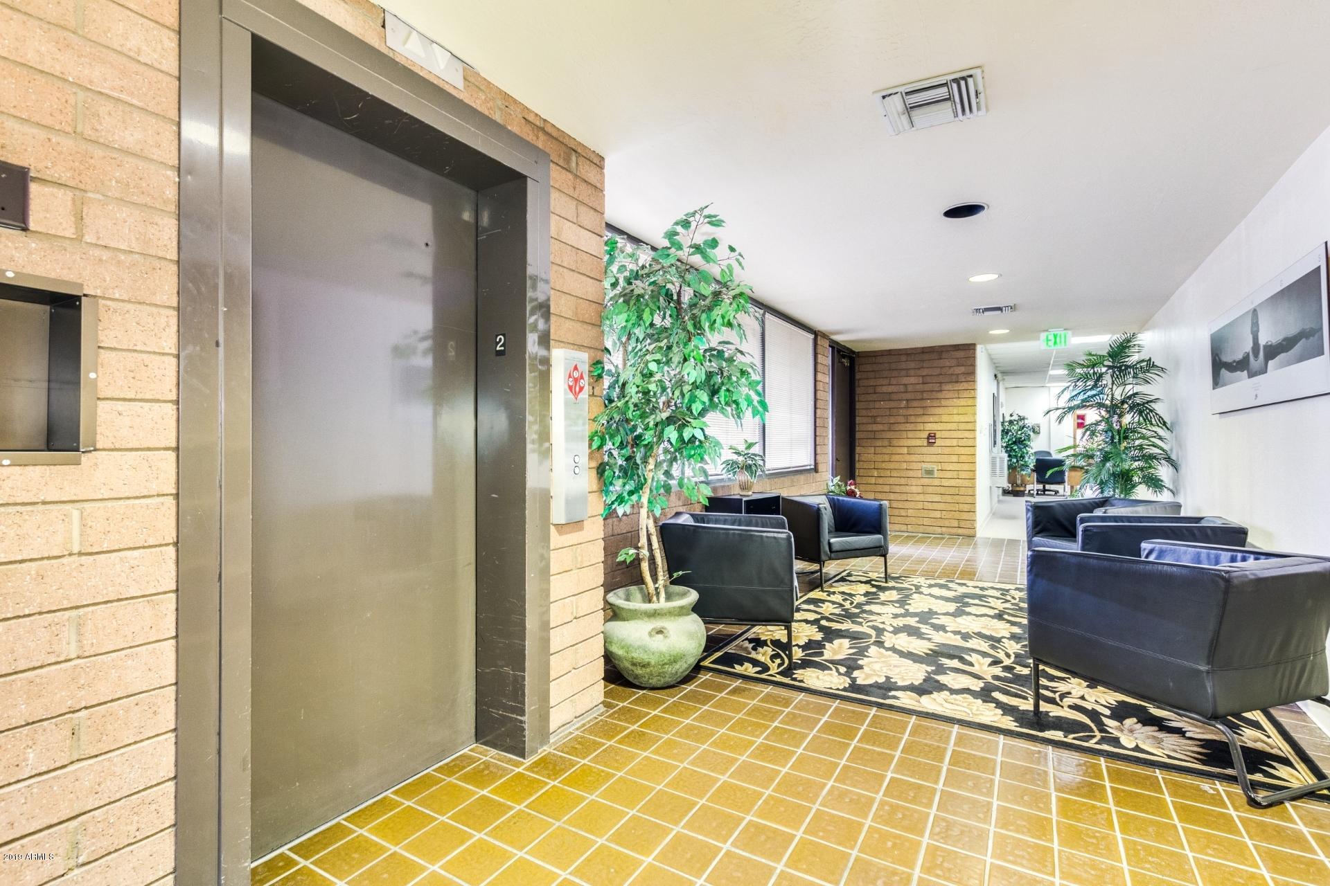 VIRGINIA CIRCLE - Commercial Sale
