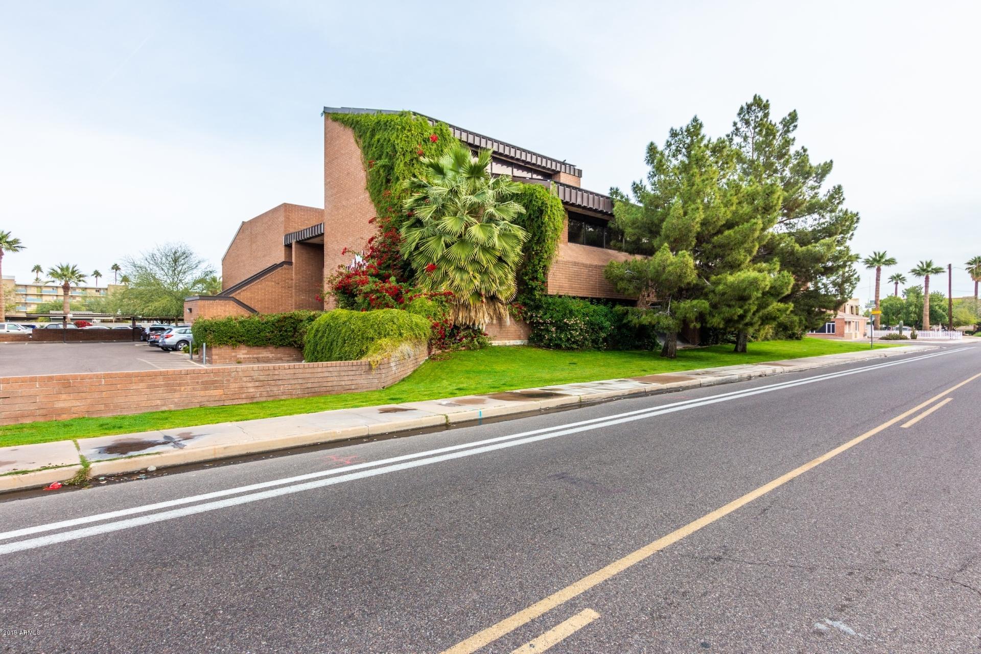 VIRGINIA CIRCLE - Commercial Sale