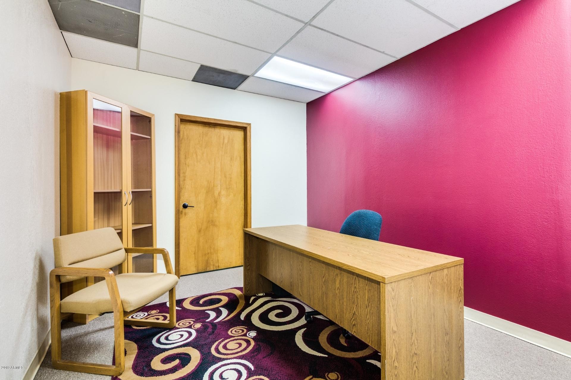 VIRGINIA CIRCLE - Commercial Sale