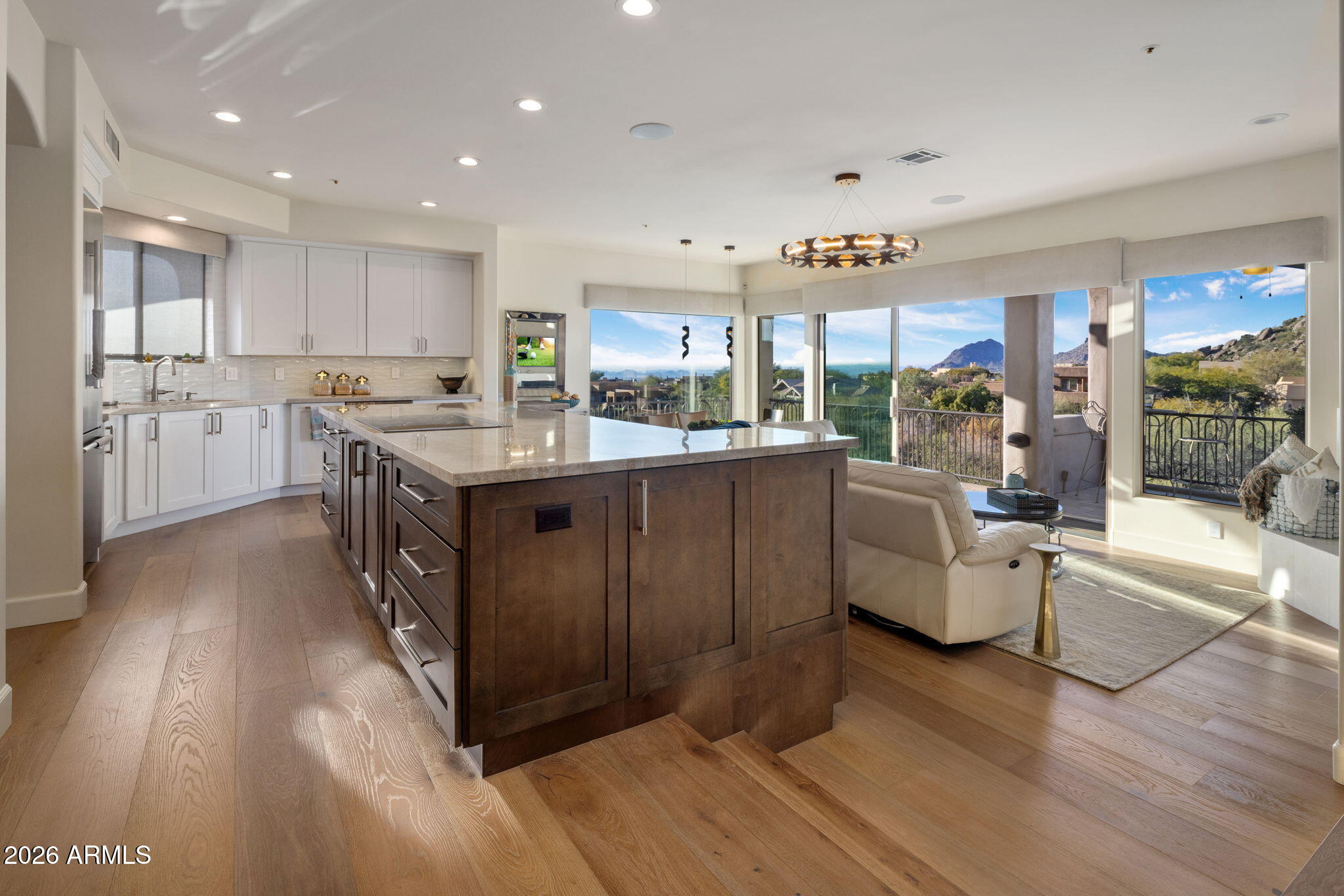 11402 E SAND HILLS Road