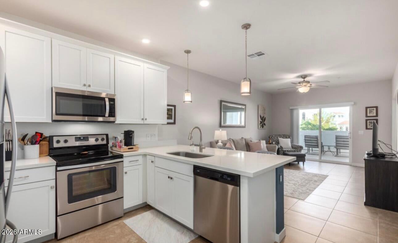2511 W QUEEN CREEK Road 143
