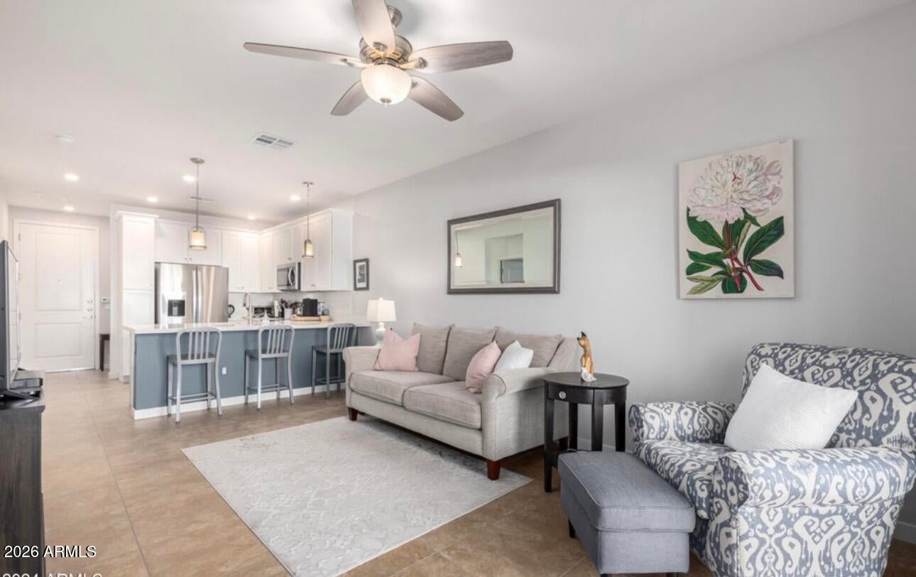 2511 W QUEEN CREEK Road 143