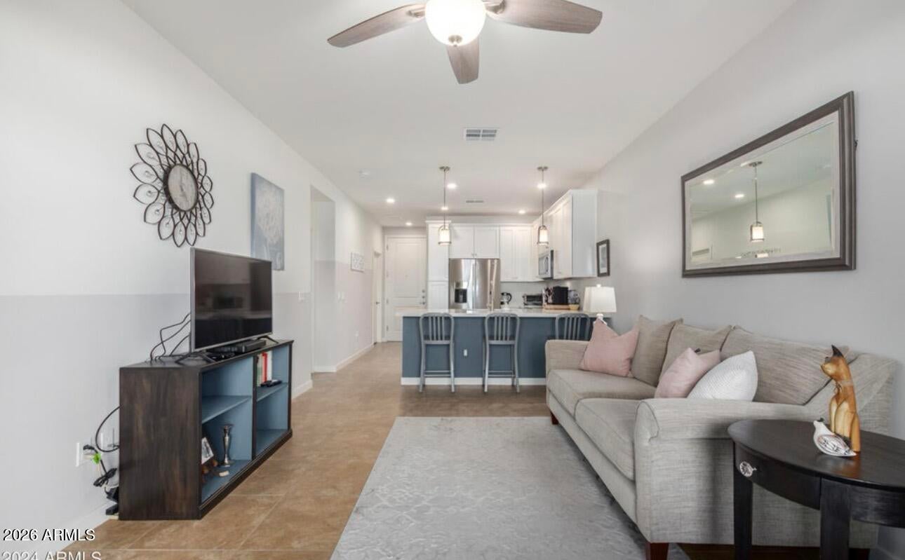 2511 W QUEEN CREEK Road 143