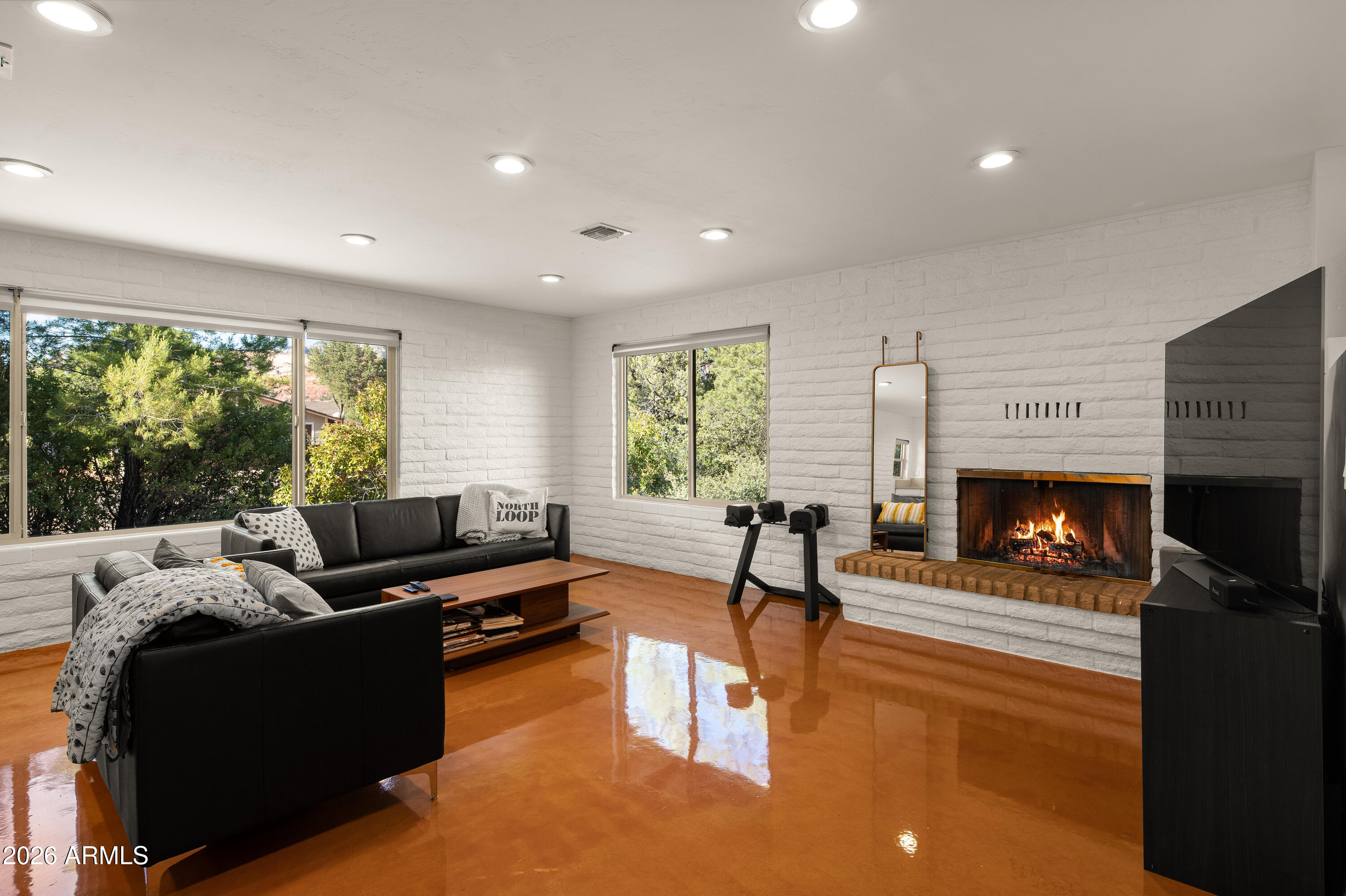 400 Flaming Arrow Way