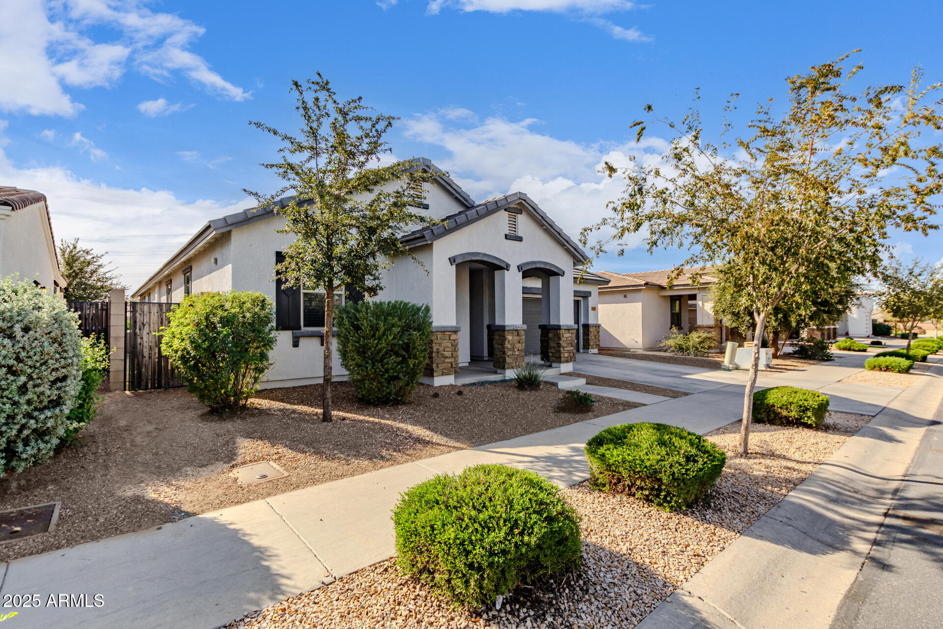 Homes for Sale in Queen Creek Arizona 1 22453 E CAMINA PLATA --