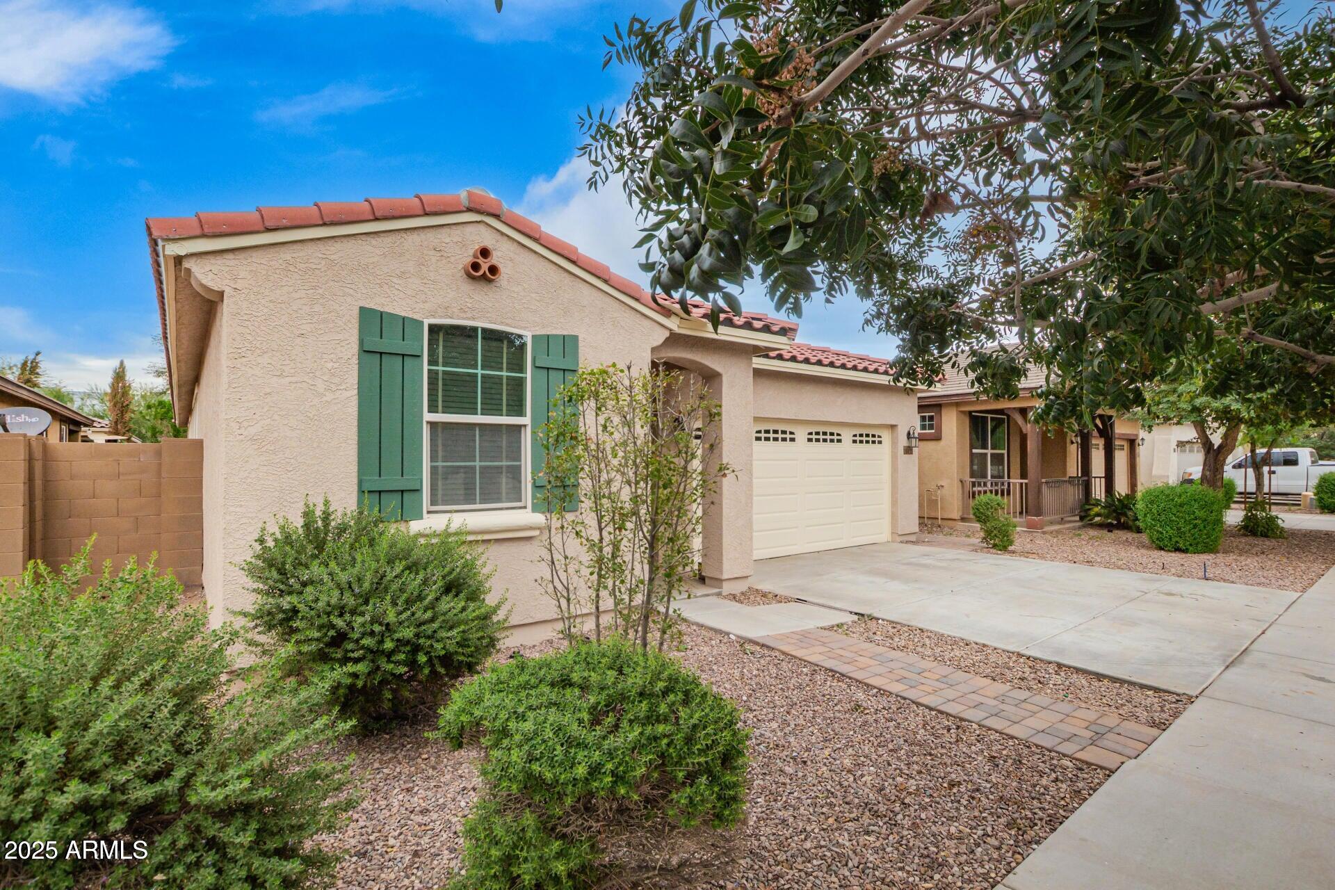 10432 W Papago Street