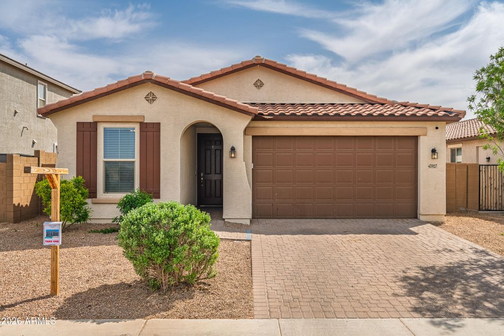 Photo of 43927 W Palo Olmo Road, Maricopa, AZ 85138 (MLS # 6998292)