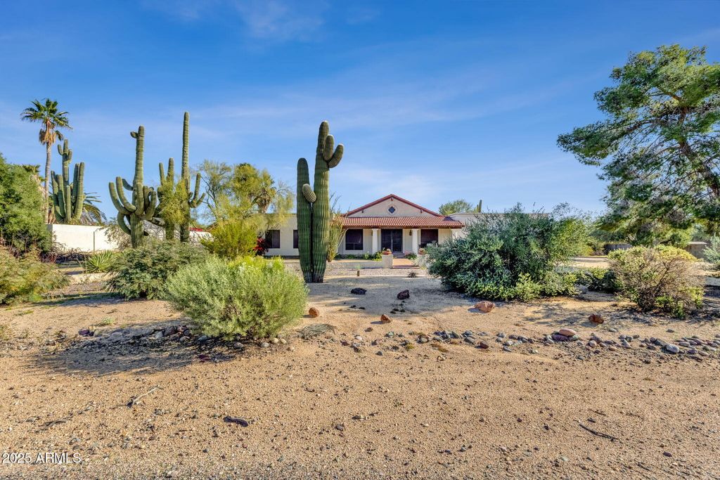 Photo of 26829 N 71st Place, Scottsdale, AZ 85266 (MLS # 6954123)