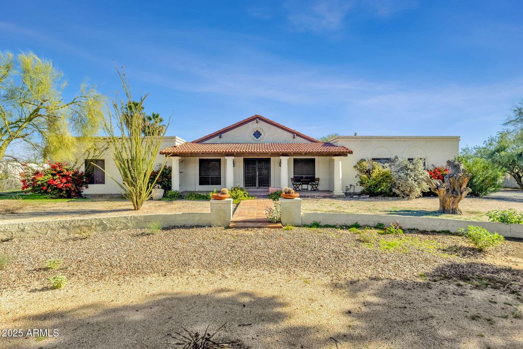 Photo of 26829 N 71st Place, Scottsdale, AZ 85266 (MLS # 6954123)