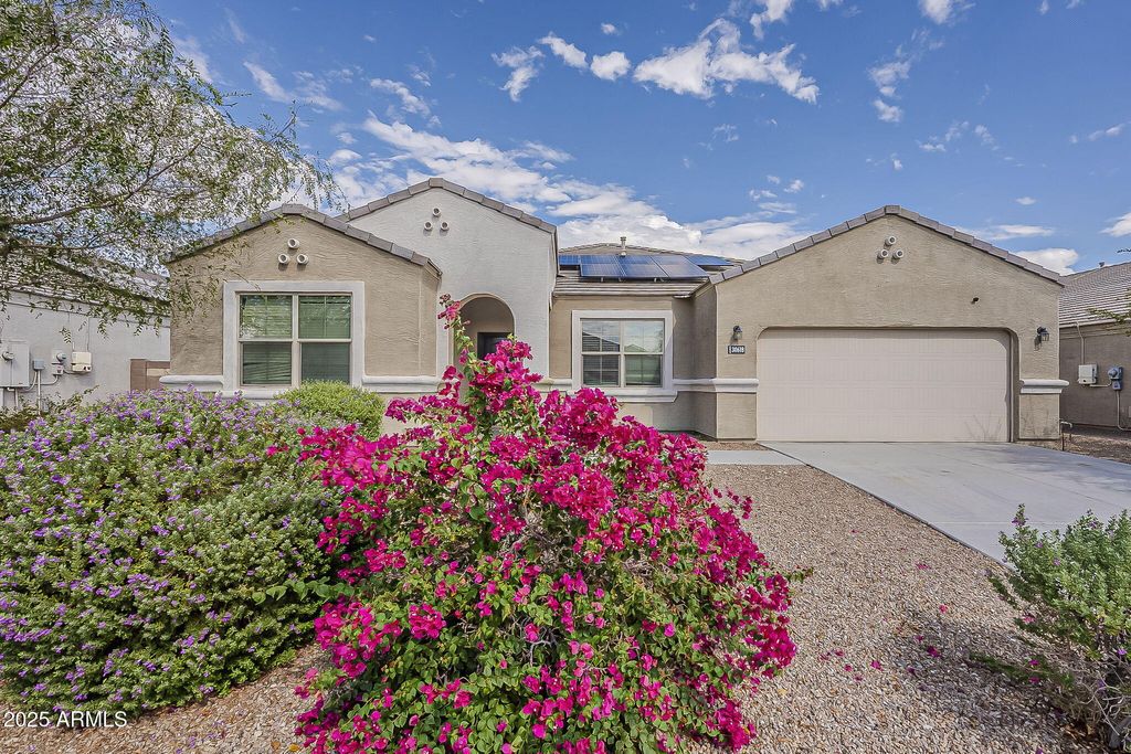 Photo of 30618 W Osborn Road, Buckeye, AZ 85396 (MLS # 6932124)