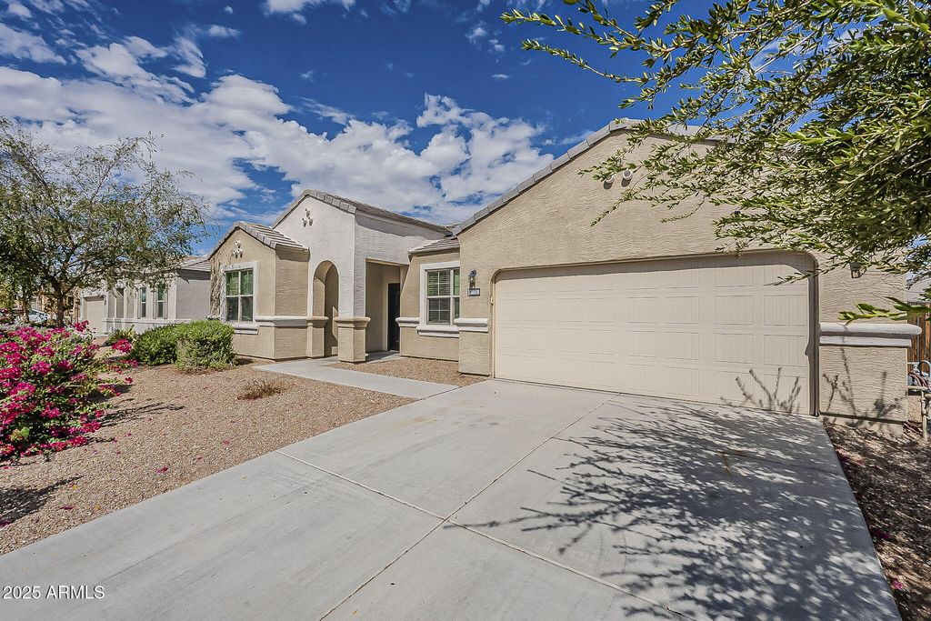 Photo of 30618 W Osborn Road, Buckeye, AZ 85396 (MLS # 6932124)