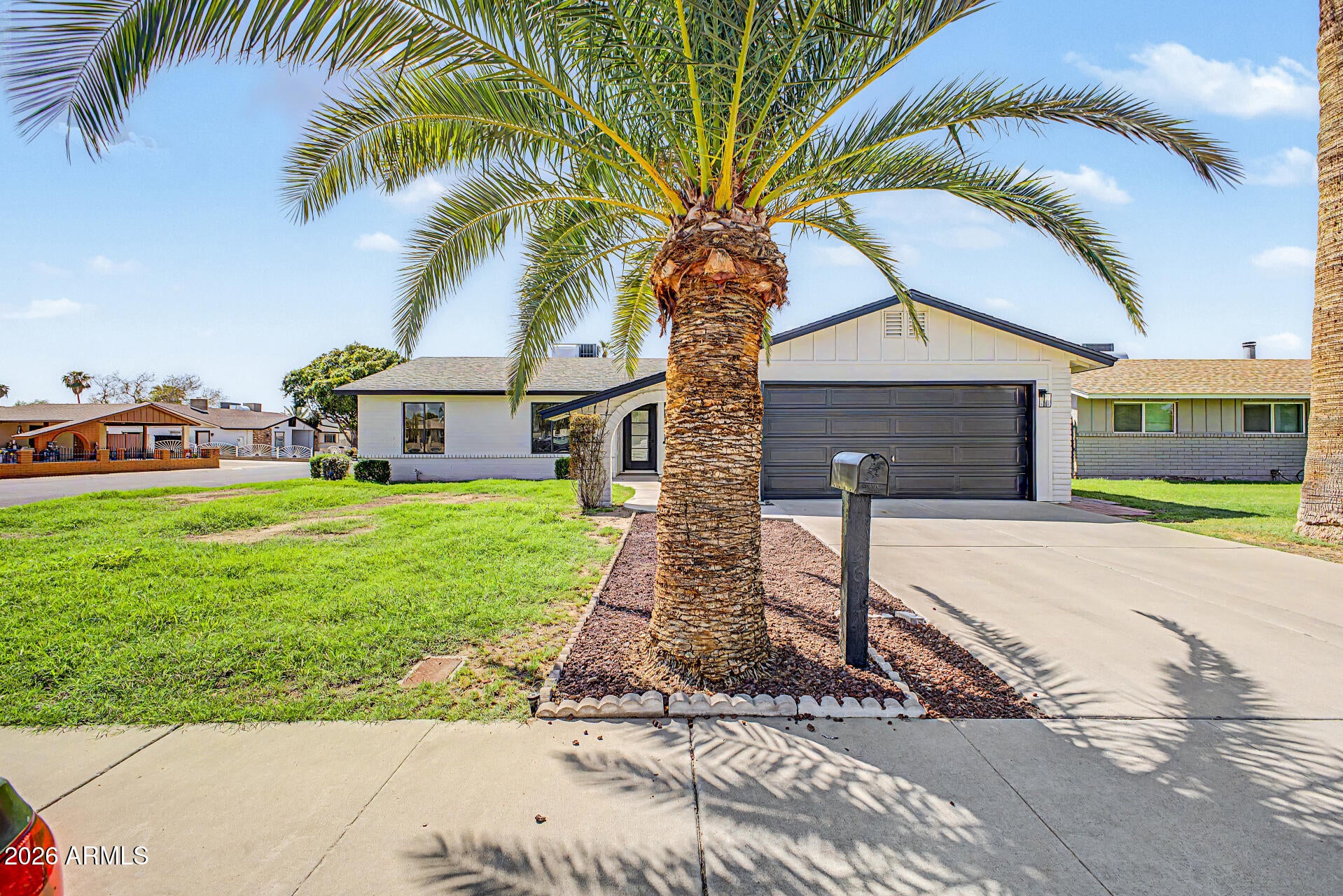 5617 W COCHISE Drive