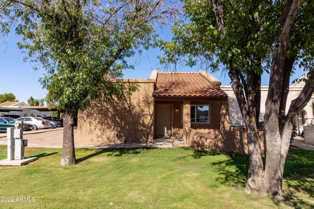 Photo of 875 S Nebraska Street #37, Chandler, AZ 85225 (MLS # 6932713)