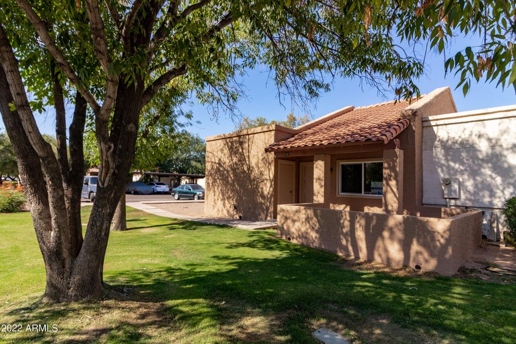 Photo of 875 S Nebraska Street #37, Chandler, AZ 85225 (MLS # 6932713)