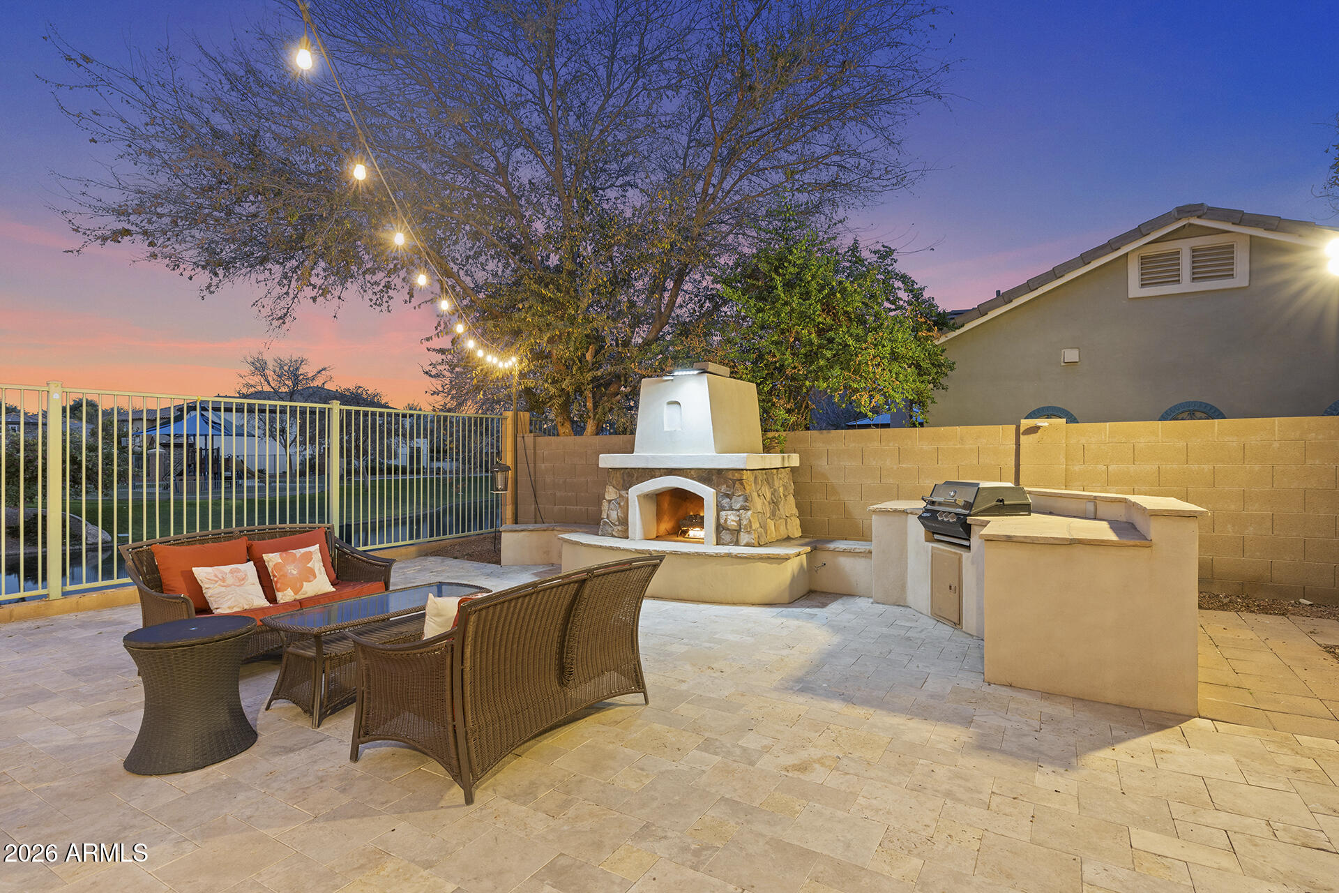 MCQUEEN LAKES - Residential