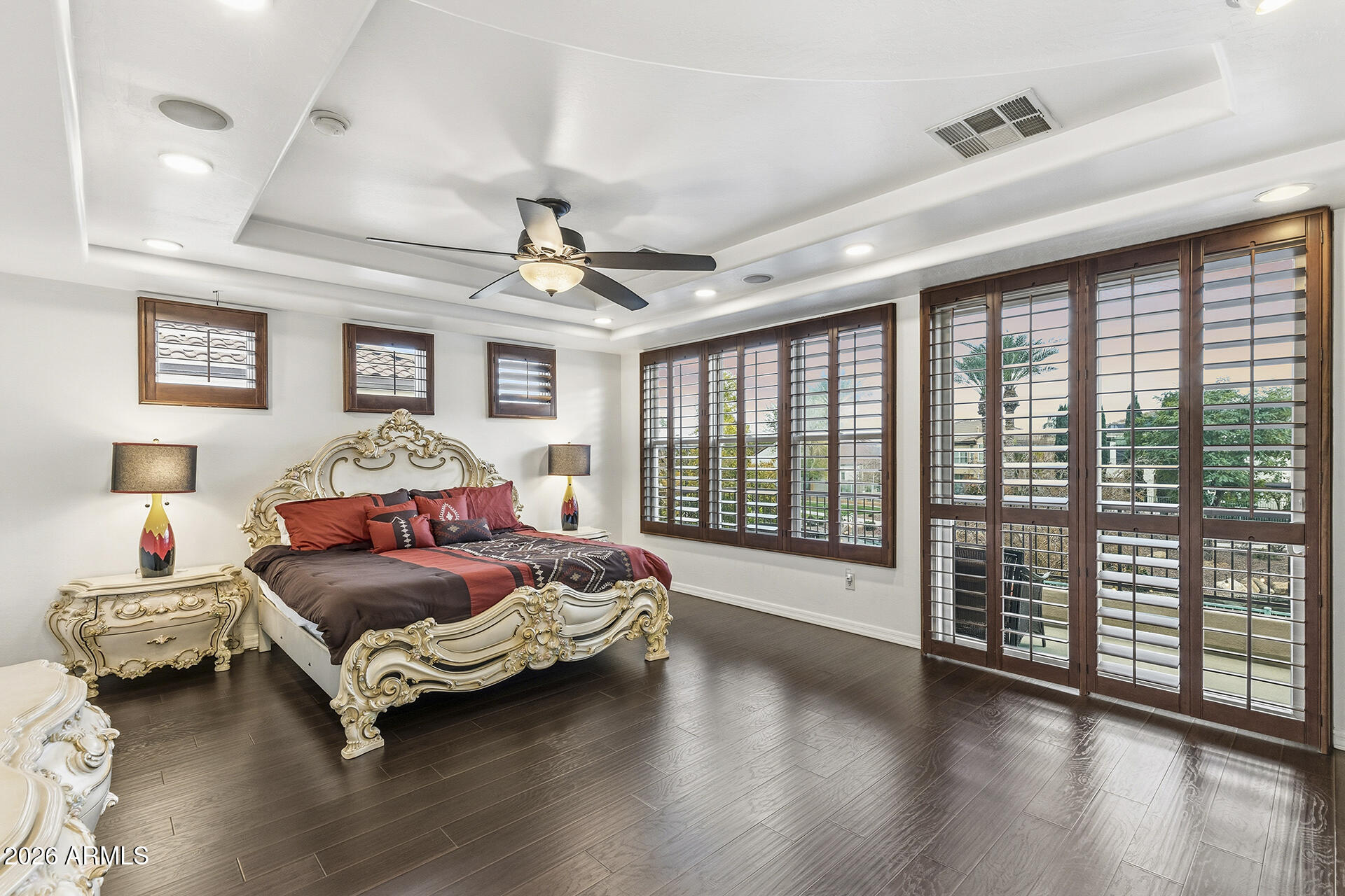 MCQUEEN LAKES - Residential