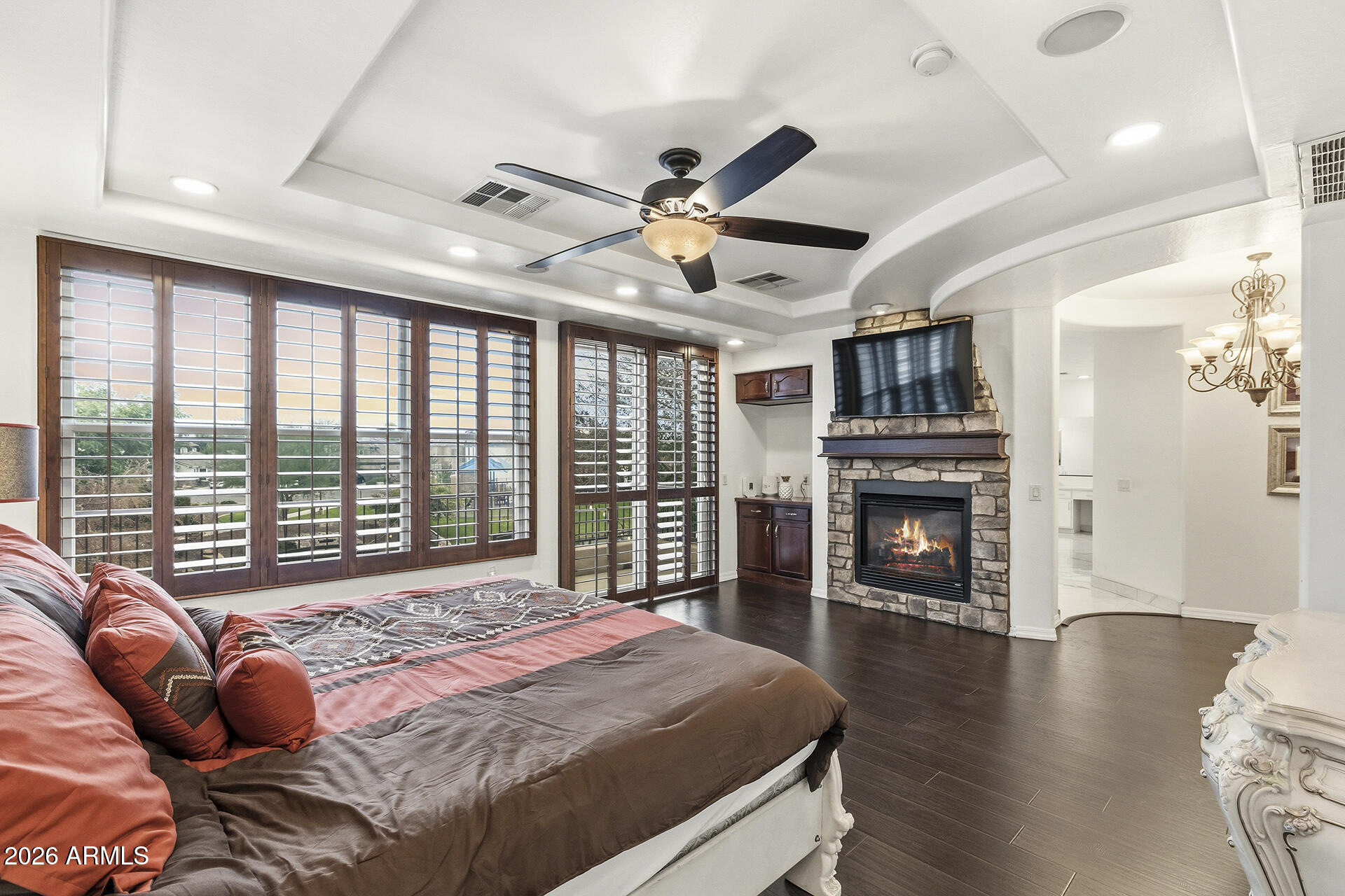 MCQUEEN LAKES - Residential