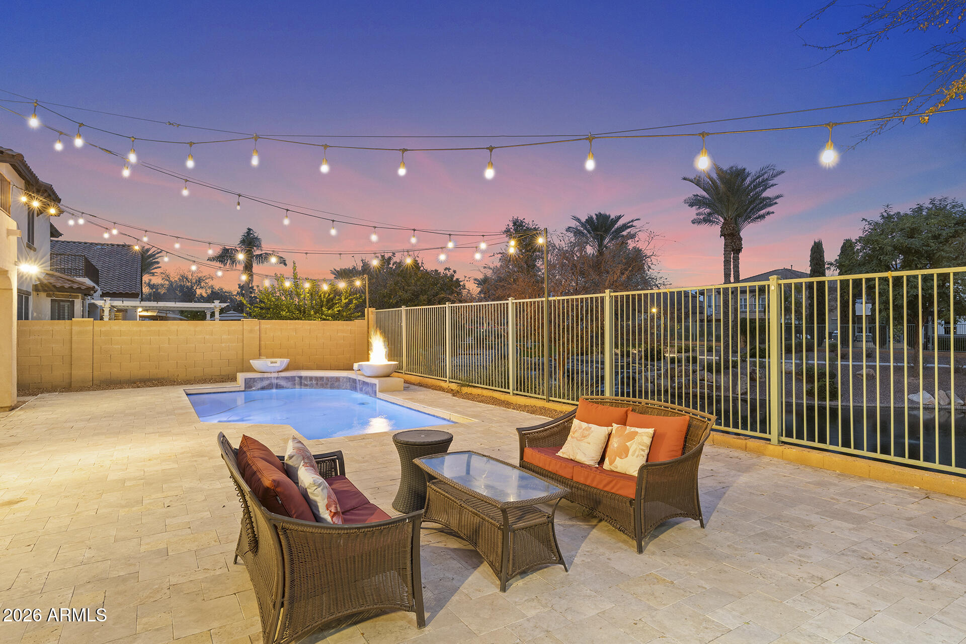 MCQUEEN LAKES - Residential