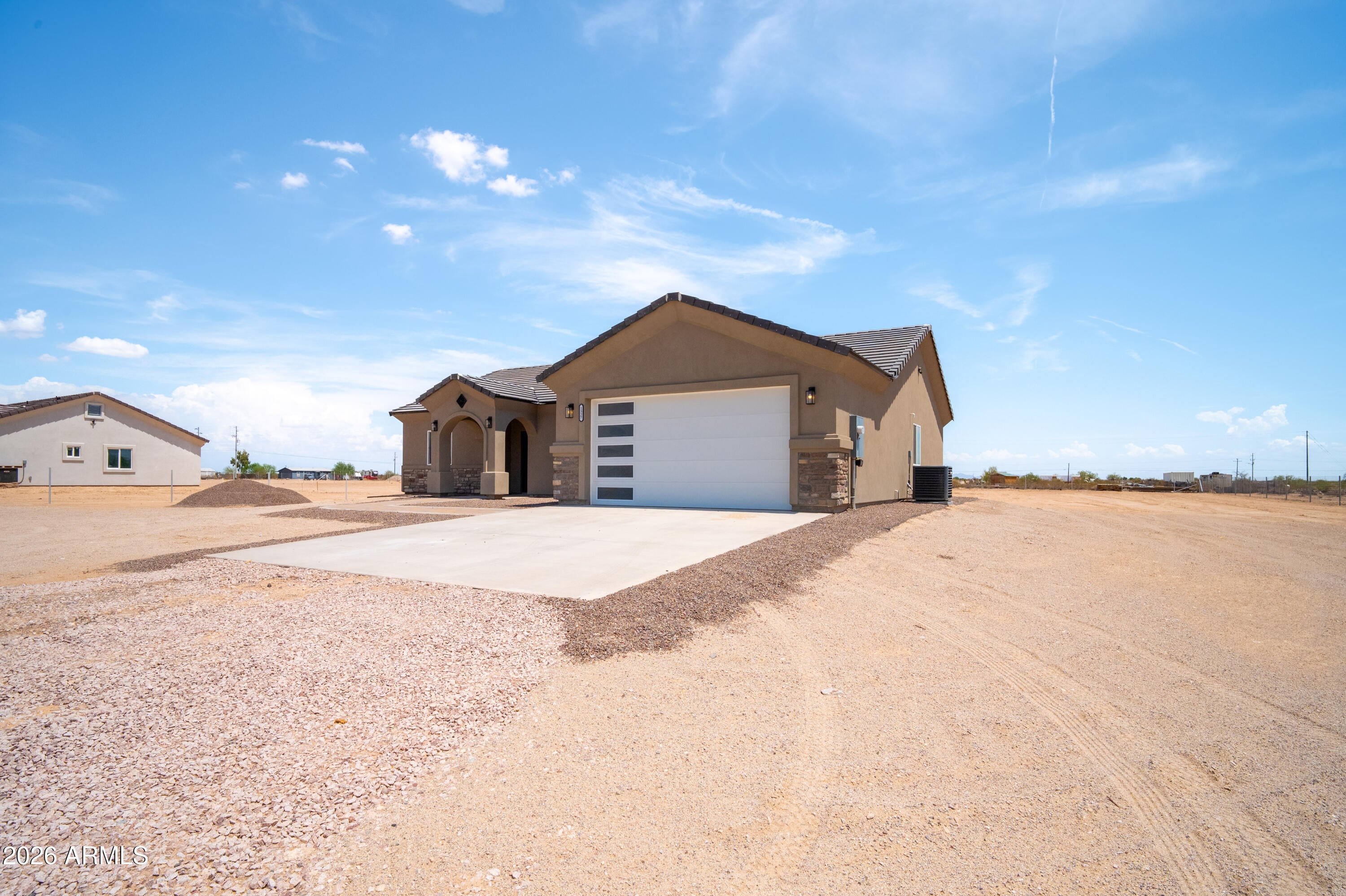 1327 N 380TH Drive