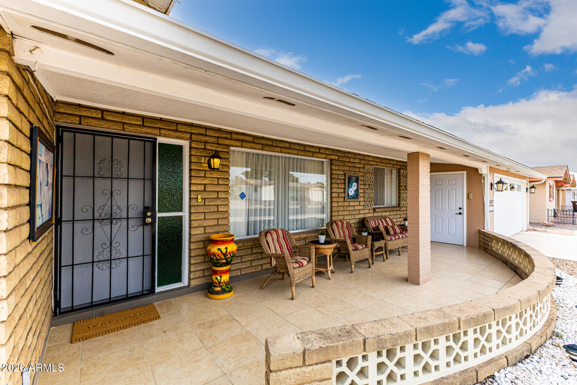 5923 E ANAHEIM Street