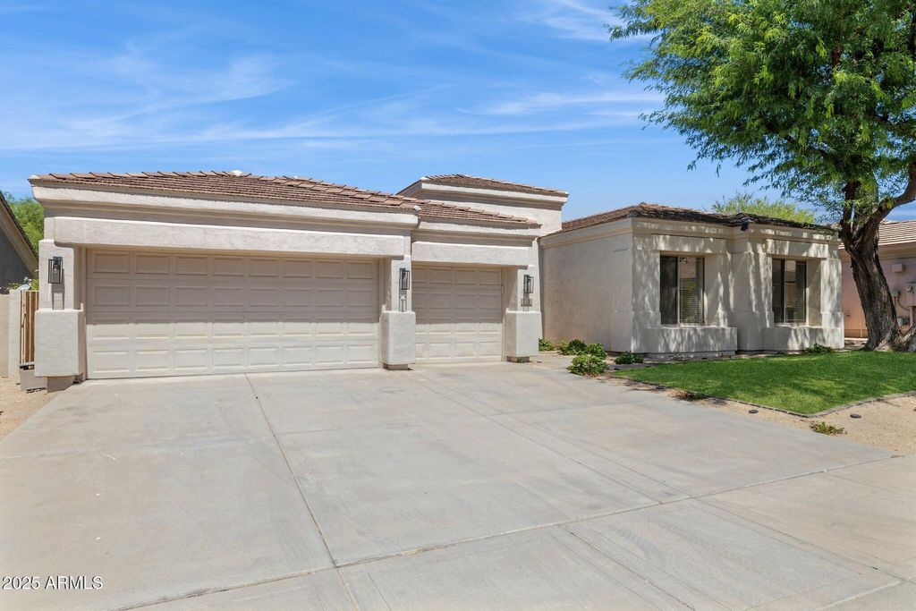 Photo of 20720 N 74th Street, Scottsdale, AZ 85255 (MLS # 6884881)