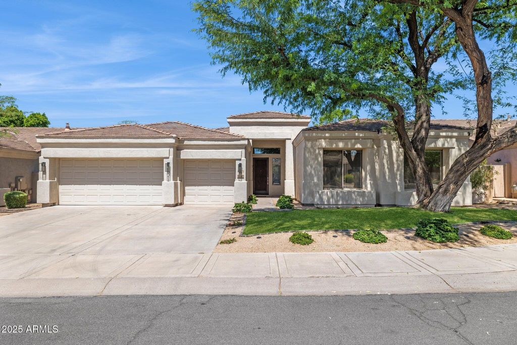 Photo of 20720 N 74th Street, Scottsdale, AZ 85255 (MLS # 6884881)