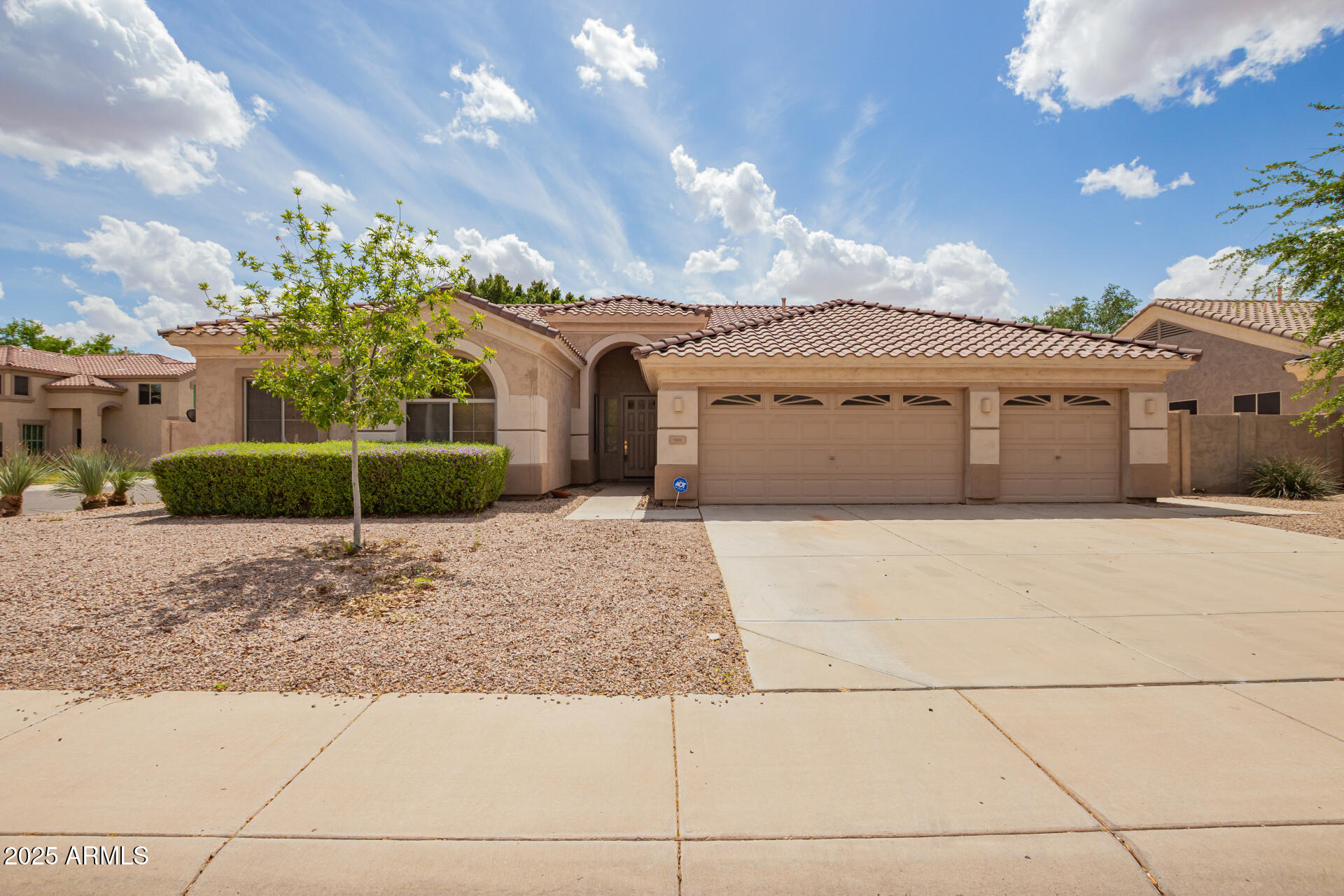 1211 W HAWKEN Way