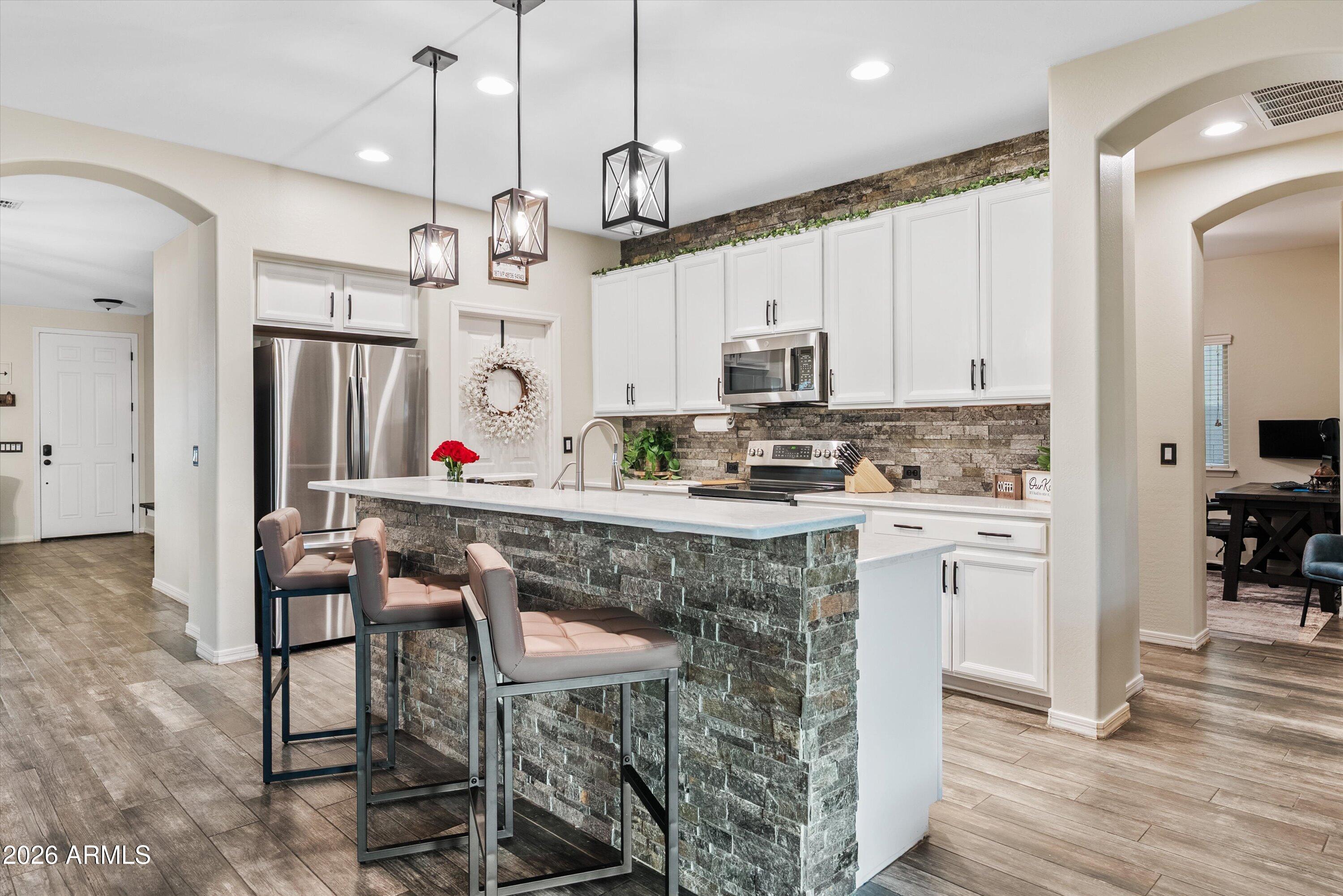 Properties 2 538 W GUM TREE AVE --