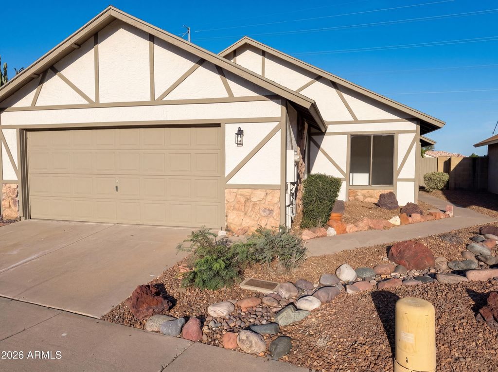 Photo of 11820 N 66th Drive, Glendale, AZ 85304 (MLS # 7030839)