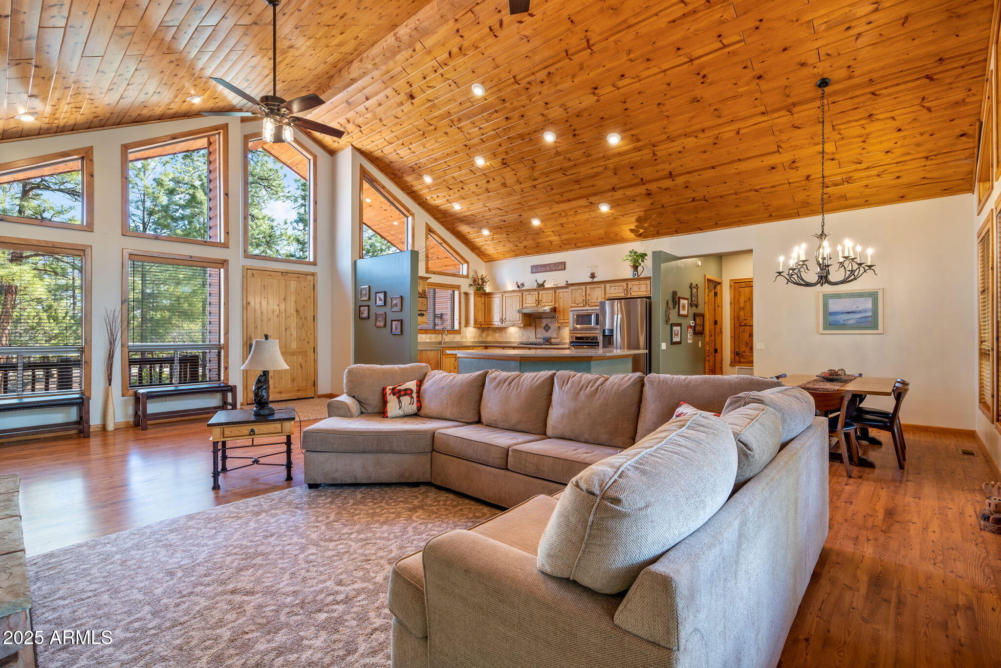 3871 W SUGAR PINE Way
