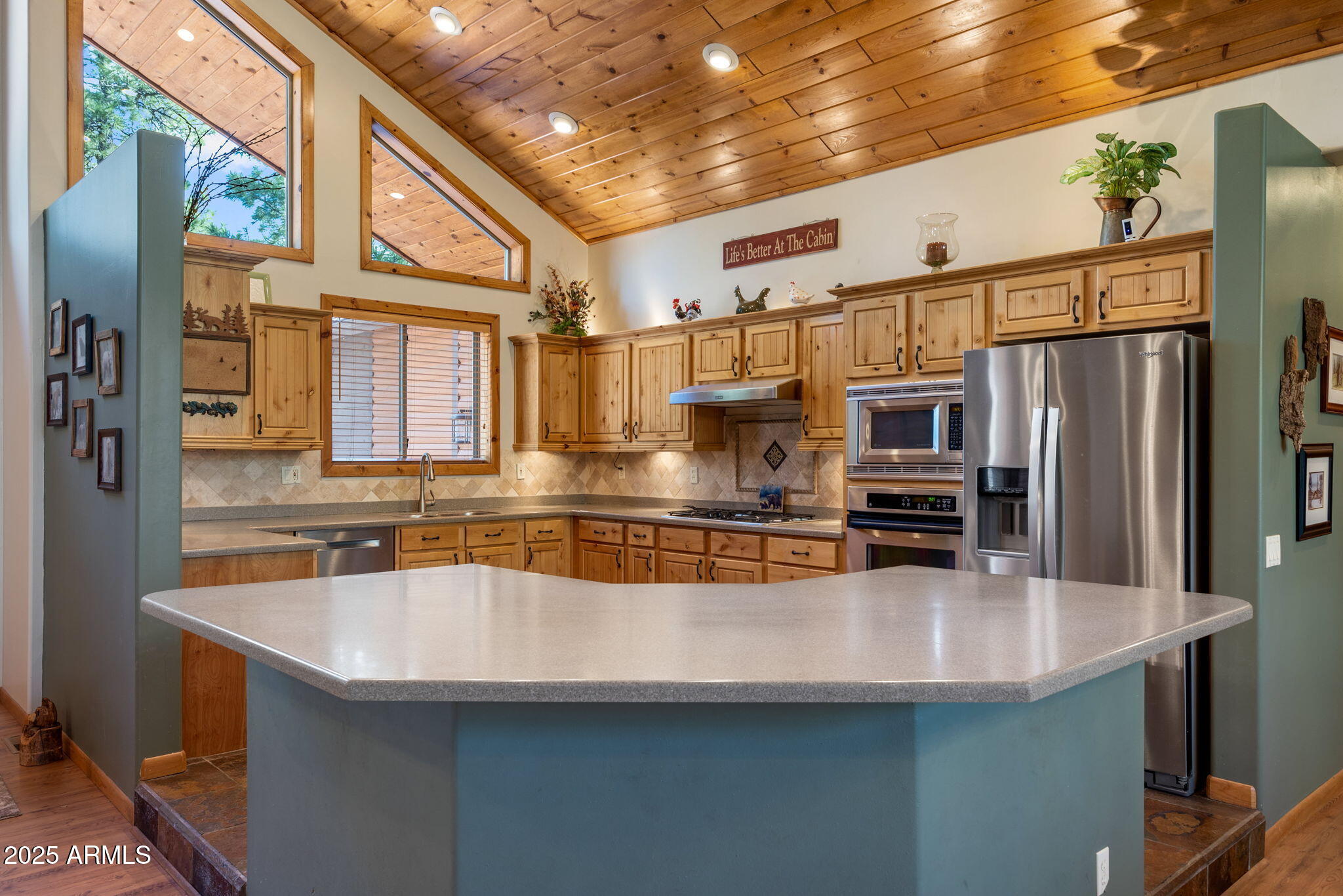 3871 W SUGAR PINE Way