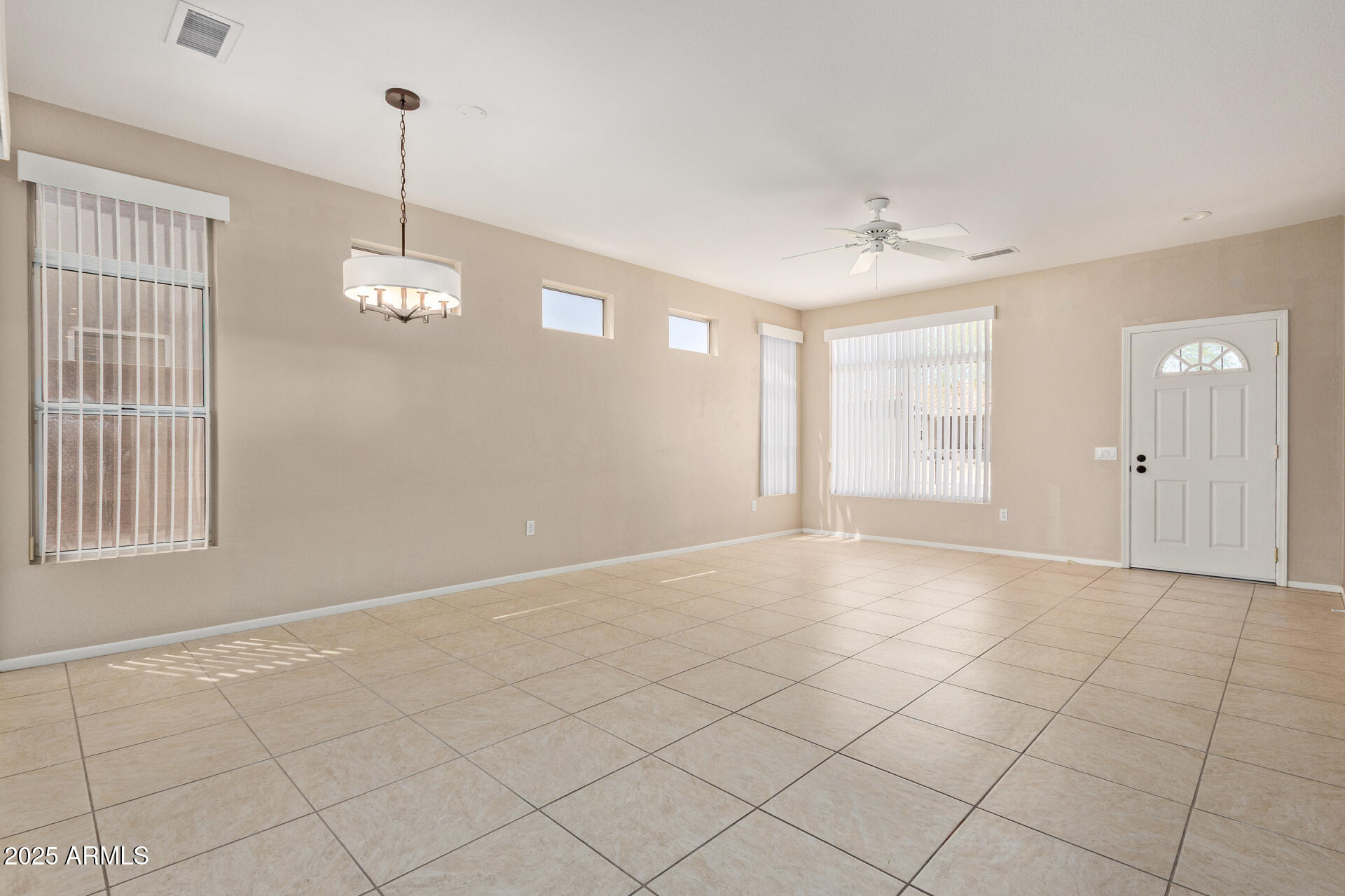 13631 W WHITE ROCK Drive
