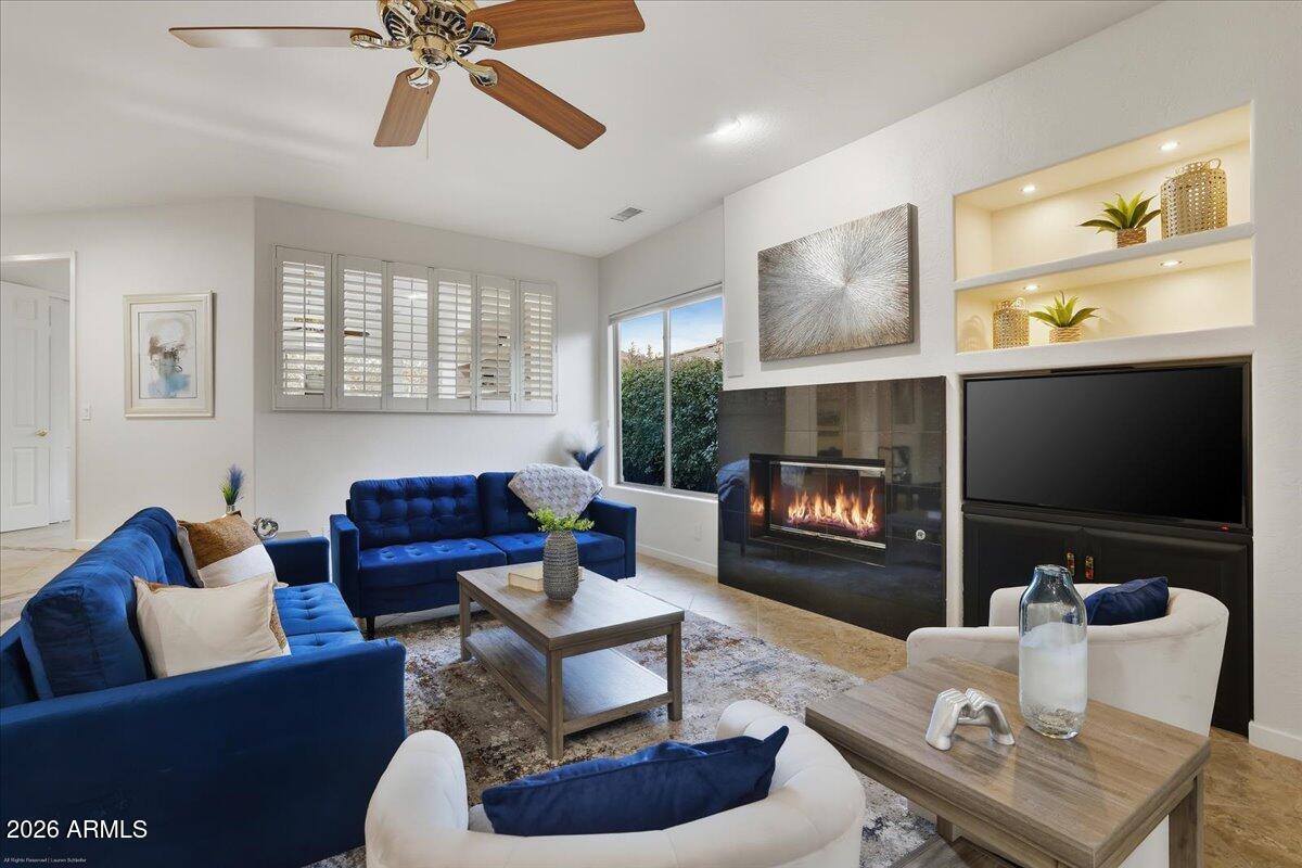 100 W BIGHORN Court