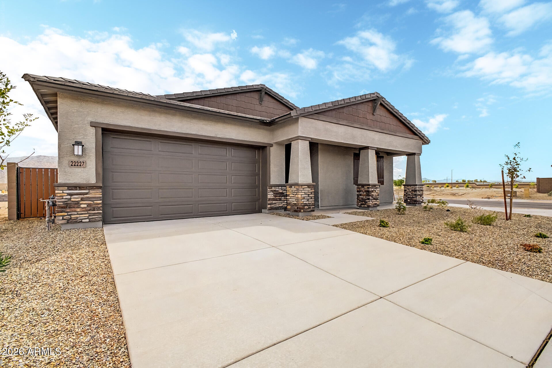 22227 W BLACKHAWK Drive