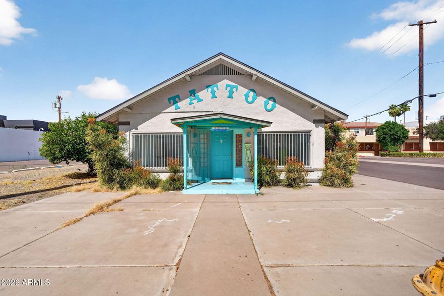 Unique 1,840 SF boutique commercial space in Central Phoenix with excellent visibility on 7th St and private on-site parking. Ideal for med spa, salon, wellness, or other service-based businesses seeking a professional yet private setting. Located near a major hospital. Flexible layout with multiple rooms and strong street presence. Great opportunity for a business looking for character and convenience in a high-demand corridor.